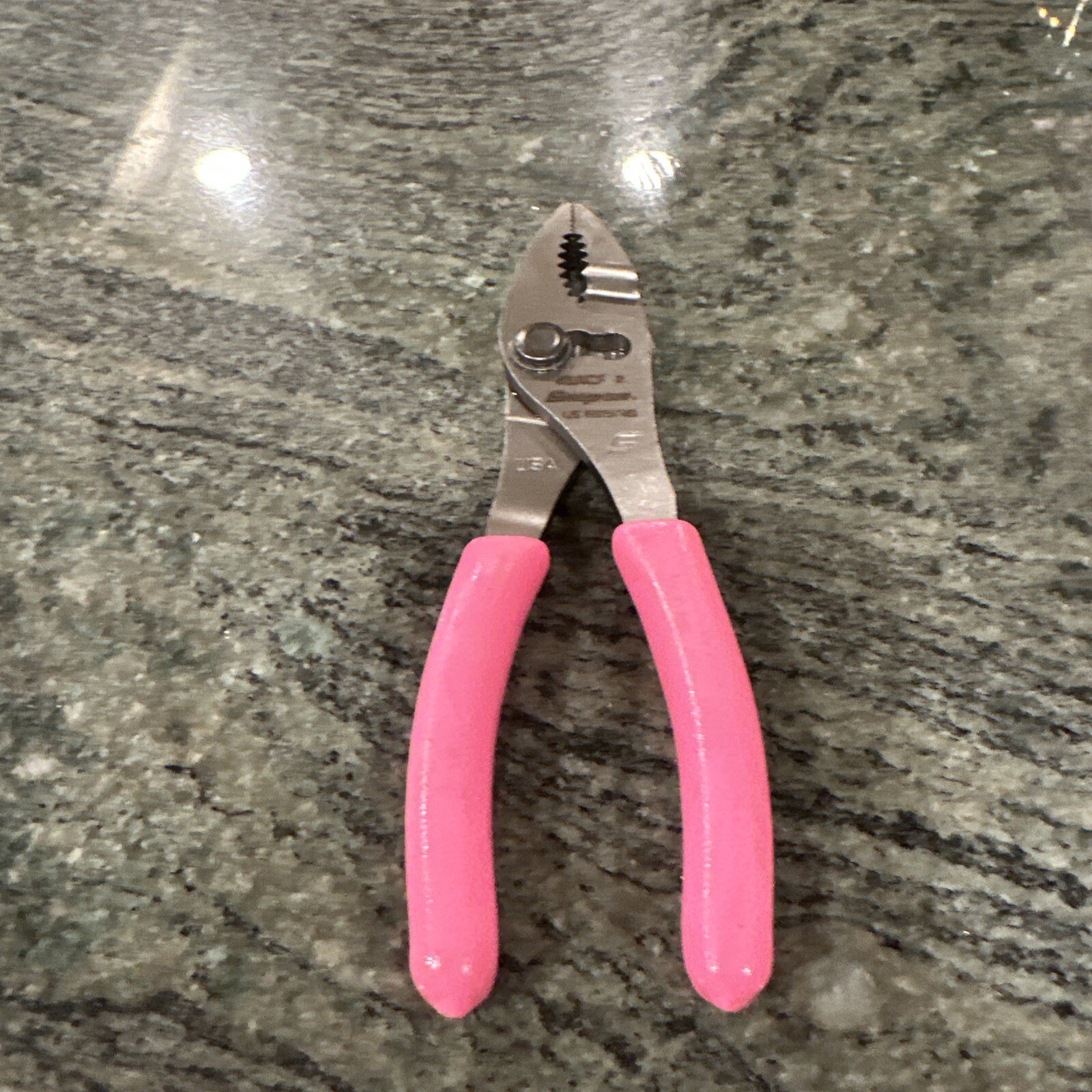 Snap on 46acf 6” talon grip combination slip joint pliers pink new
