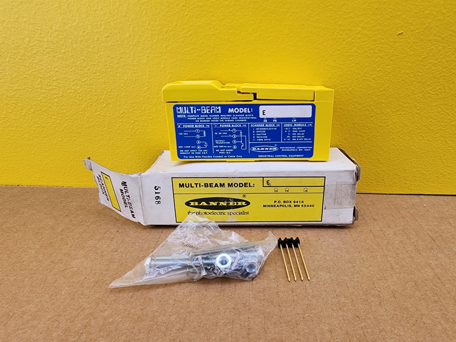 NEW Banner Multi-Beam Model E Scanner Block/Emitter