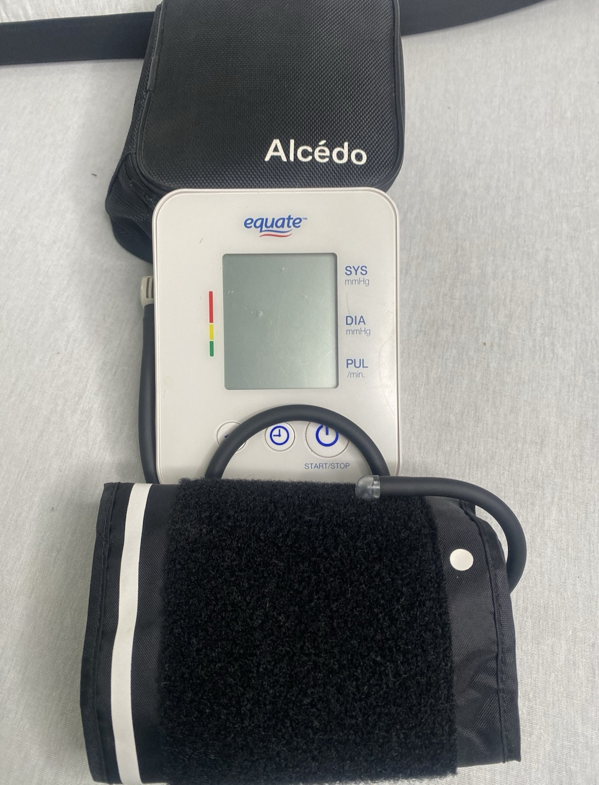 Equate 4000 Series Upper Arm Blood Pressure Monitor - UA-4000WM FAST SHIPPING!!