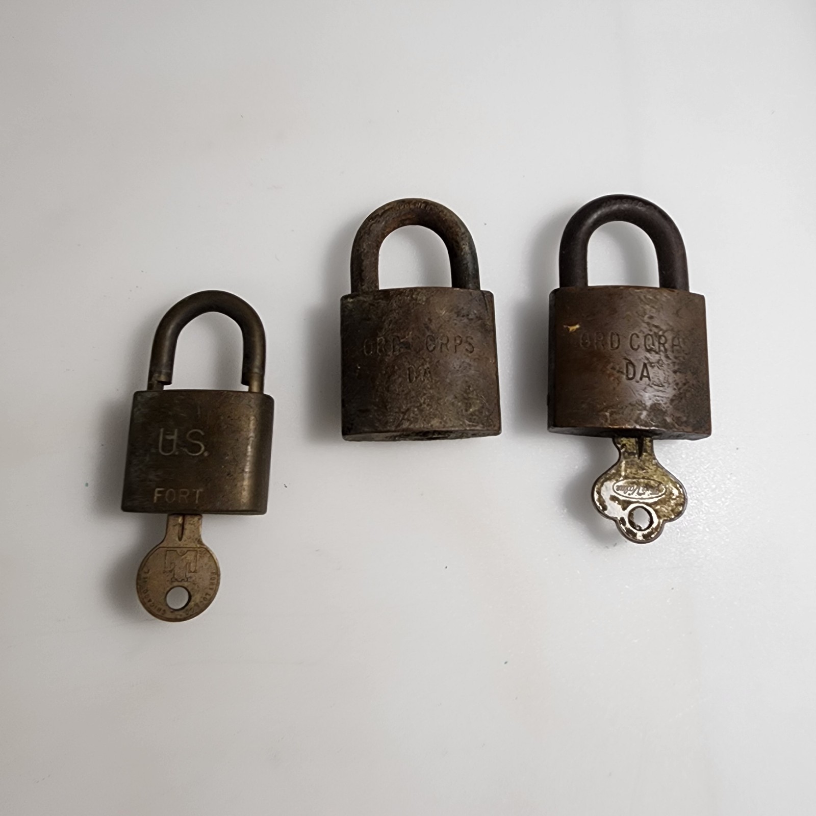 3 Vintage Eagle Lock Co Terryville Conn USN US Navy Brass Padlock W Key