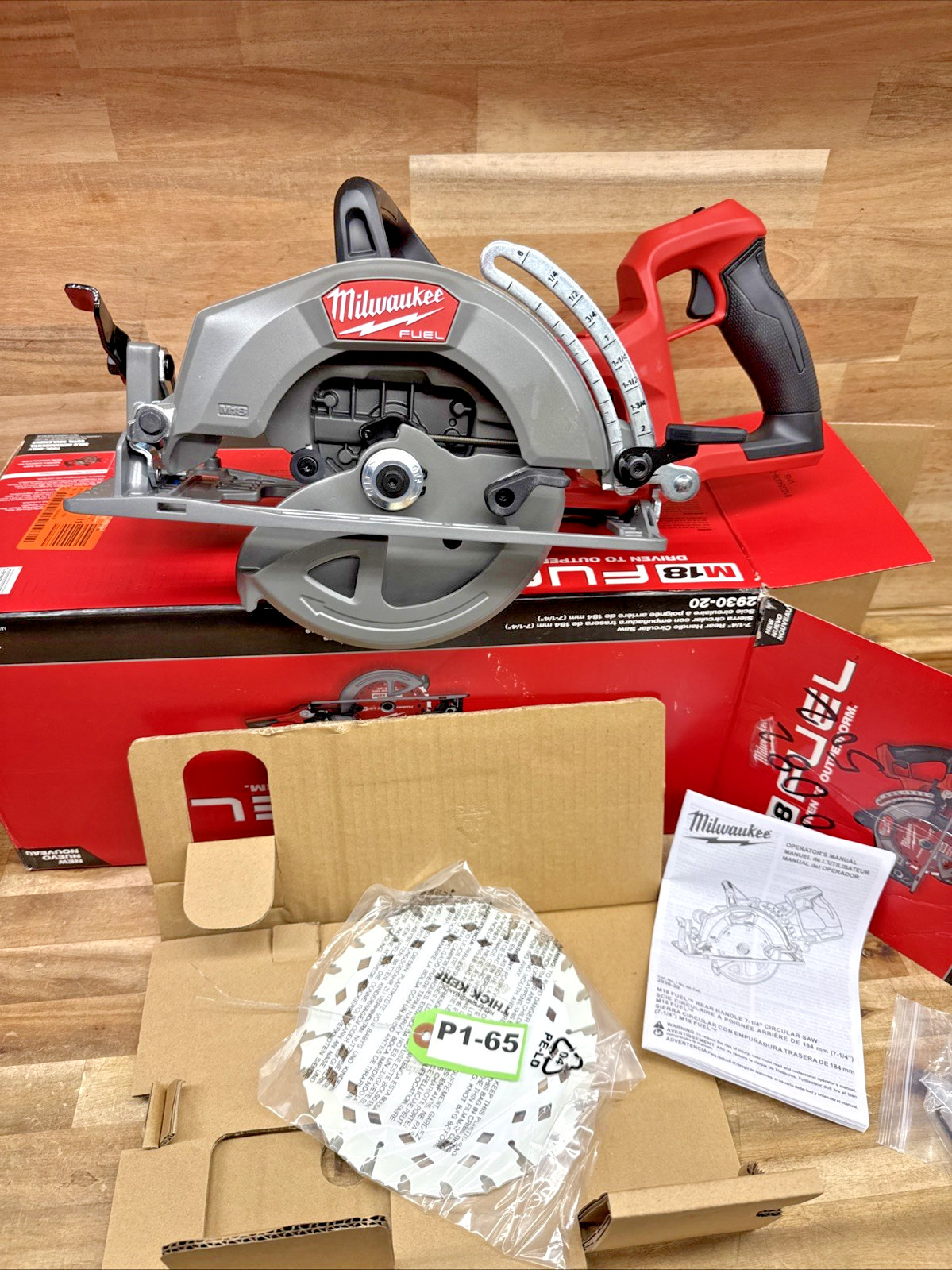 NEW MILWAUKEE 2930-20 M18 FUEL™ 7-1/4" Rear Handle Circular Saw  TOOL ONLY P1-65