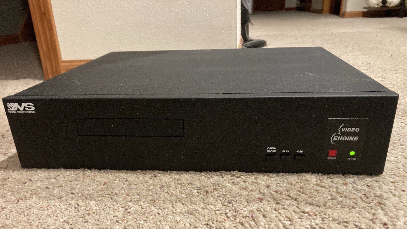 DVS Video Engine 100 (VE100-N) – Professional Broadcast Video Processor –Working