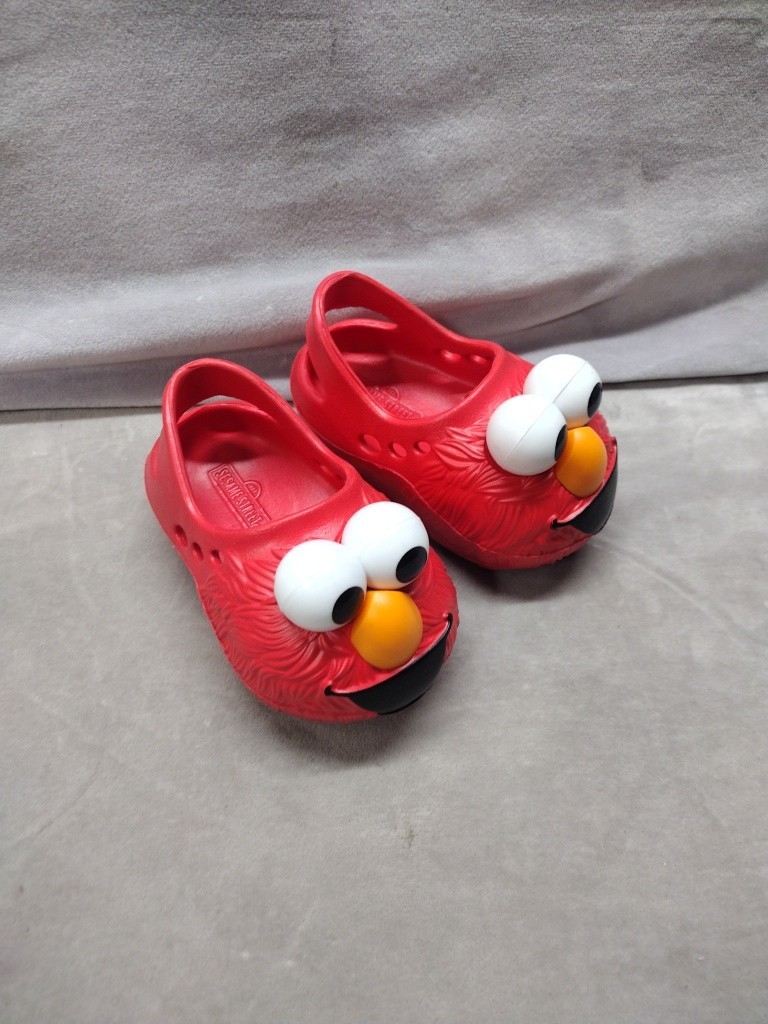 Sesame Street Elmo Toddler Clog Shoes Size 2T Red Character Slip On Sandals Kids