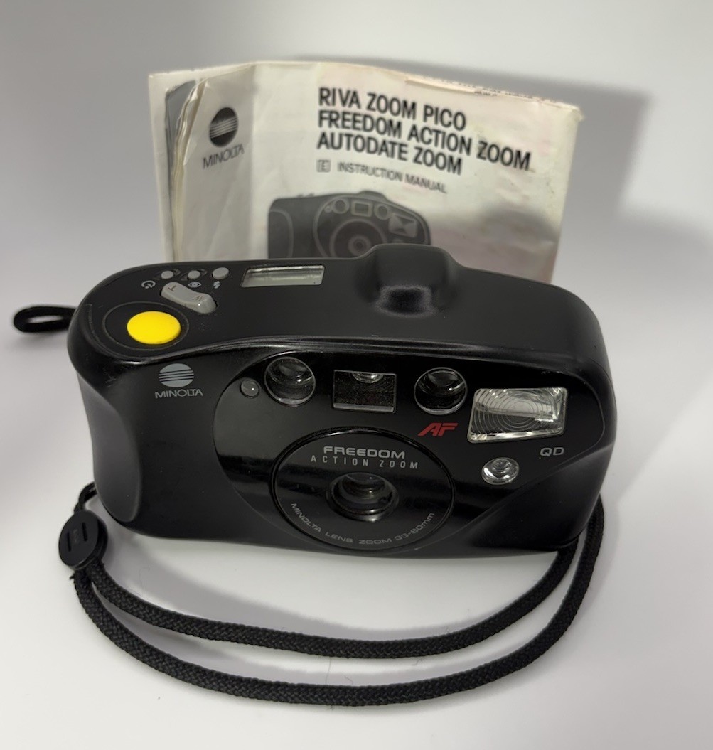 Minolta Freedom Action Zoom AF QD Point & Shoot 35mm Film Camera Tested 38-60MM