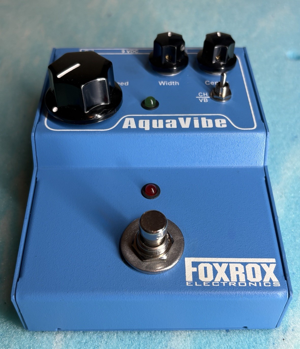 *RARE, MINT* Foxrox AquaVibe Compact Vibe Uni-Vibe Pedal