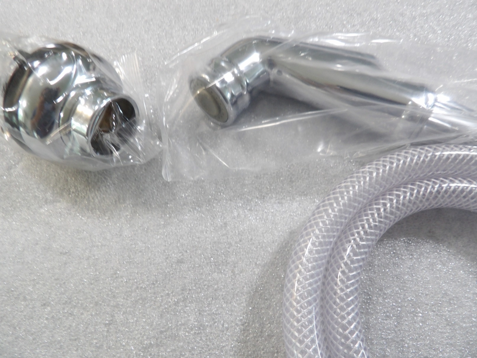 Moen 40083 Side spray kit Chrome
