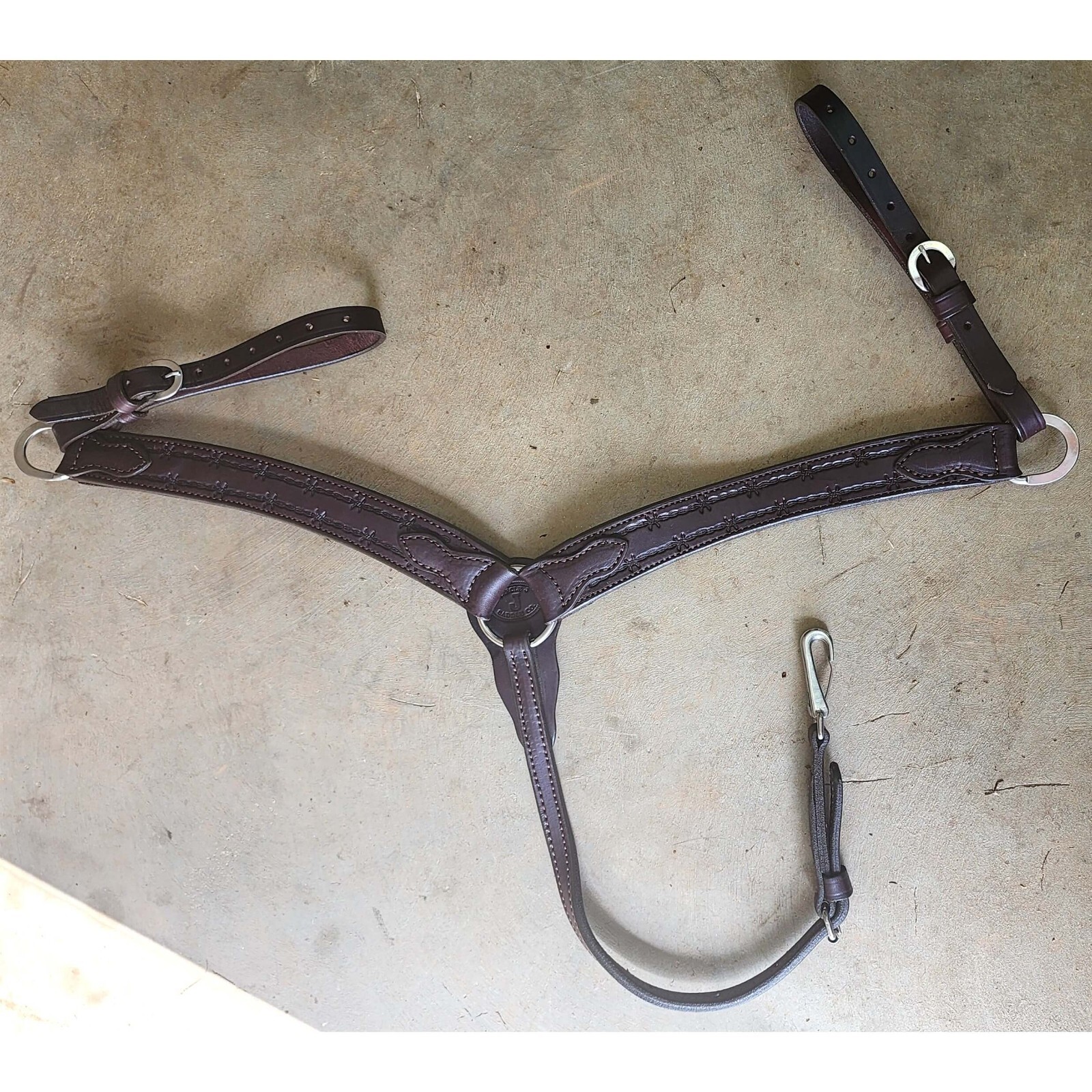New Western 2" Wide Medium Oil Leather Roping Breast Collar w/Barbwire Tooling