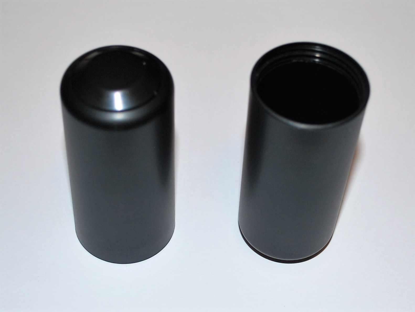 2 PCS Replacement Mic Battery Screw on Cap/Cover/Cup for SHURE PGX/SLX Wirelesss
