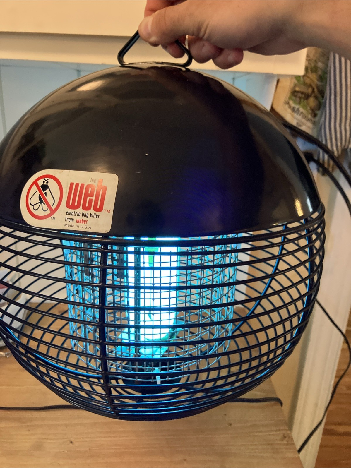 Vintage Weber The Web 23520  Electric Bug Killer Insect Zapper Round 10 Inches