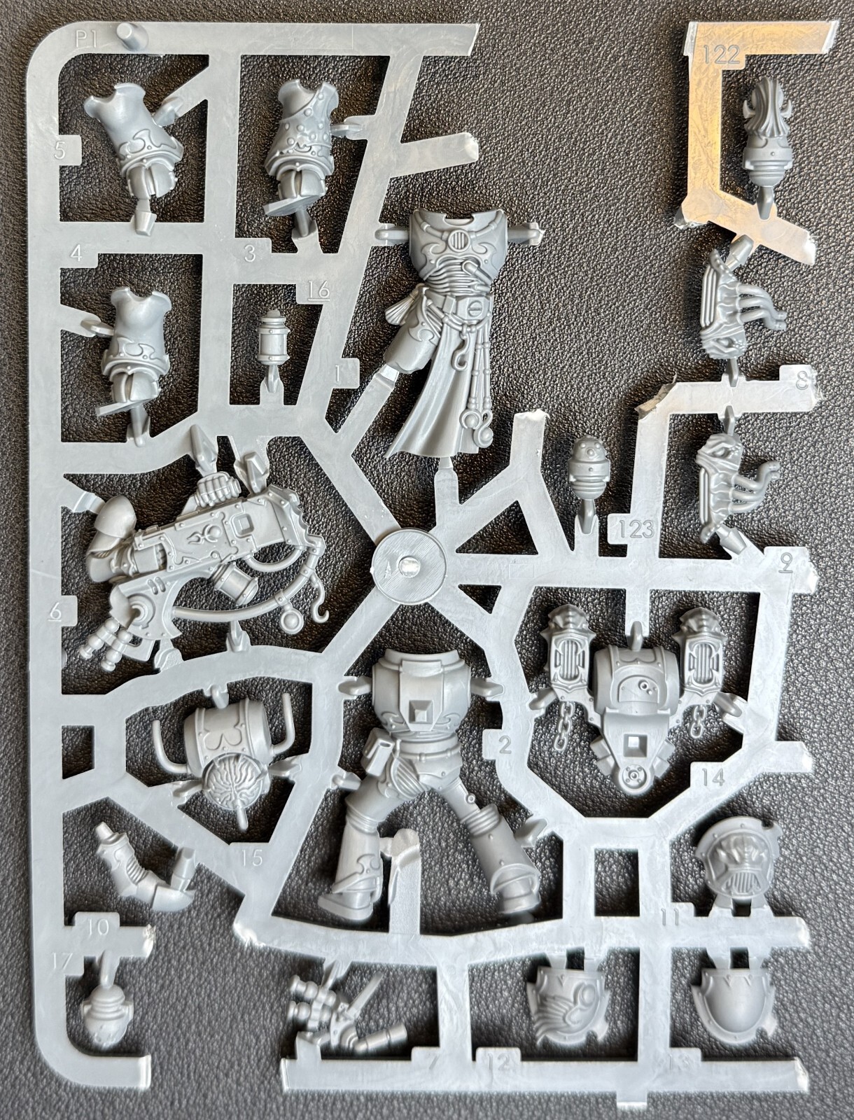 Noise Marine A Sonic Blaster Emperor's Children Warhammer 40k - NoS (x1)