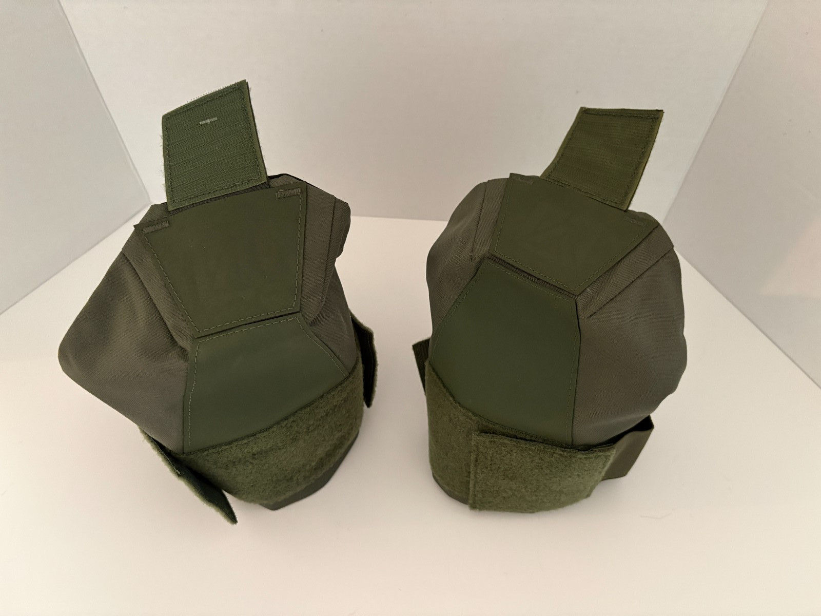 SAFARILAND/PROTECH Structured Upper Arm/Bicep Protector 2 Piece GreenW/Strap
