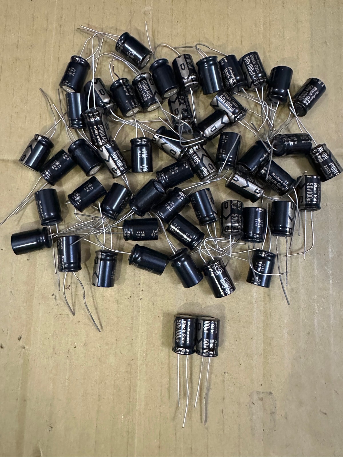 1 pcs Rubycon Black Gate 100uF/50V capacitors NEW OLD STOCK