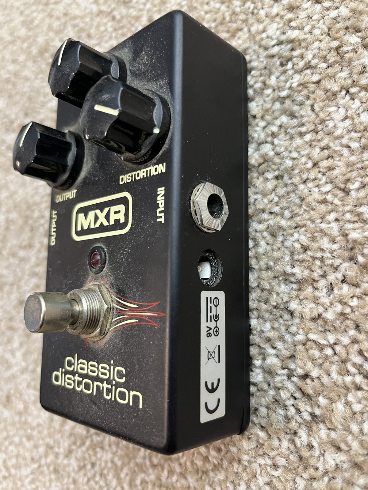 MCR Classic Distortion Input Output Box