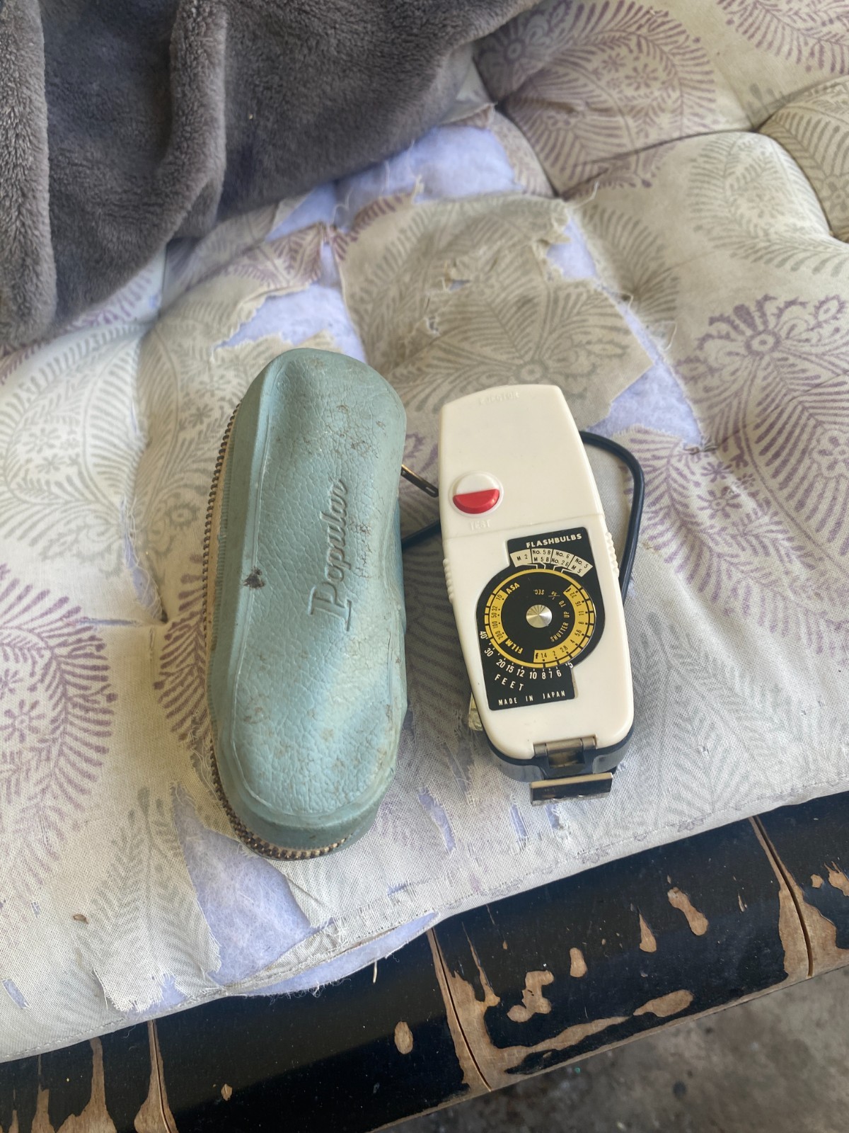Vintage Popular Flash with Case