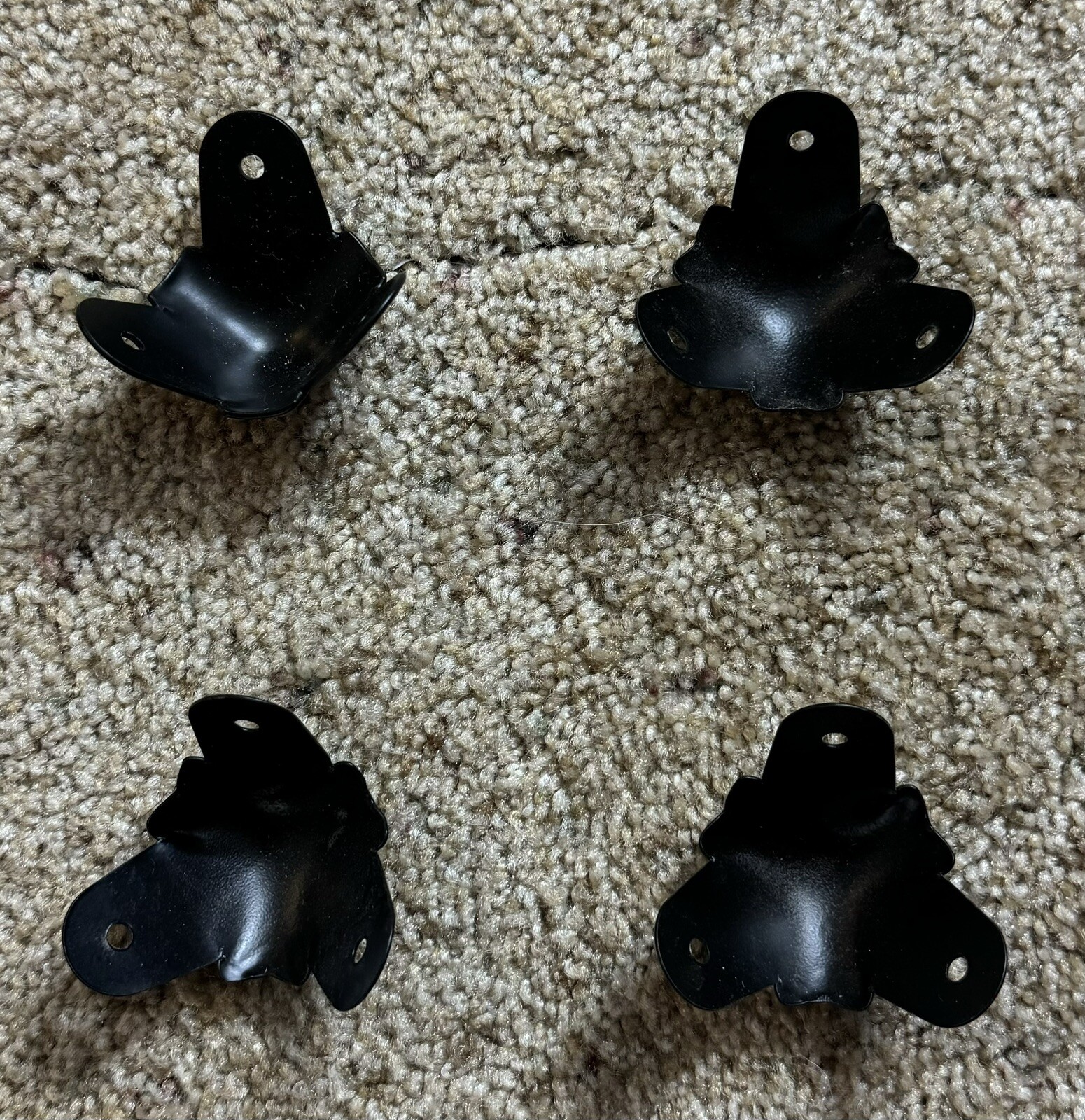 3 Leg Black Metal Wrap Around Corners Set Of 4, Case Speaker Cabinet Amp D.J.