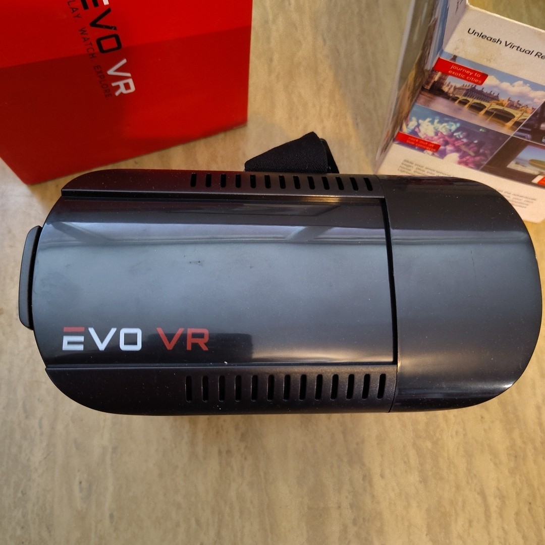EVO VR - Virtual Reality Headset for All Smartphones - IOS & Android - Blk