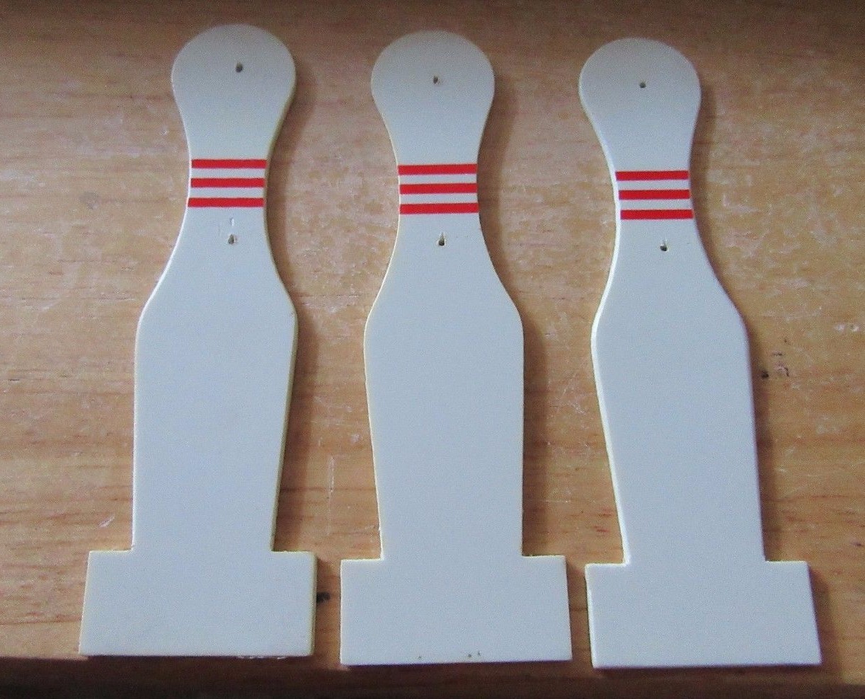 LOT OF 3 BROMLEY ROCK N' BOWL REDEMPTION GAME REPLACEMENT BOWLING PINS, GUC