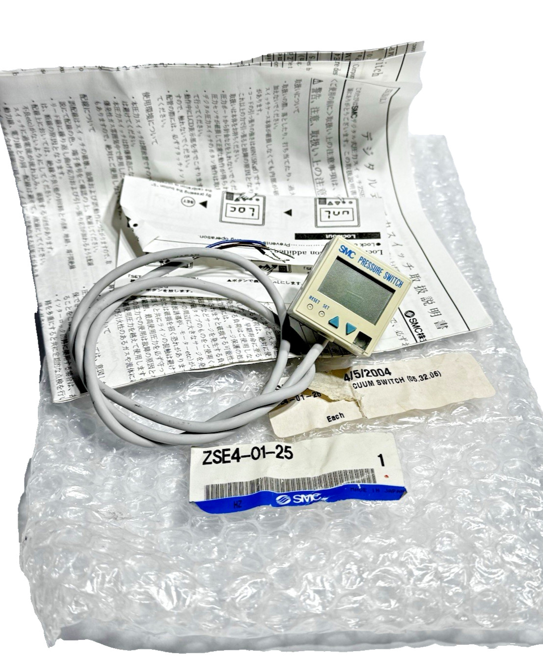 SMC ZSE4-01-25 Pressure Switch 12-24VDC