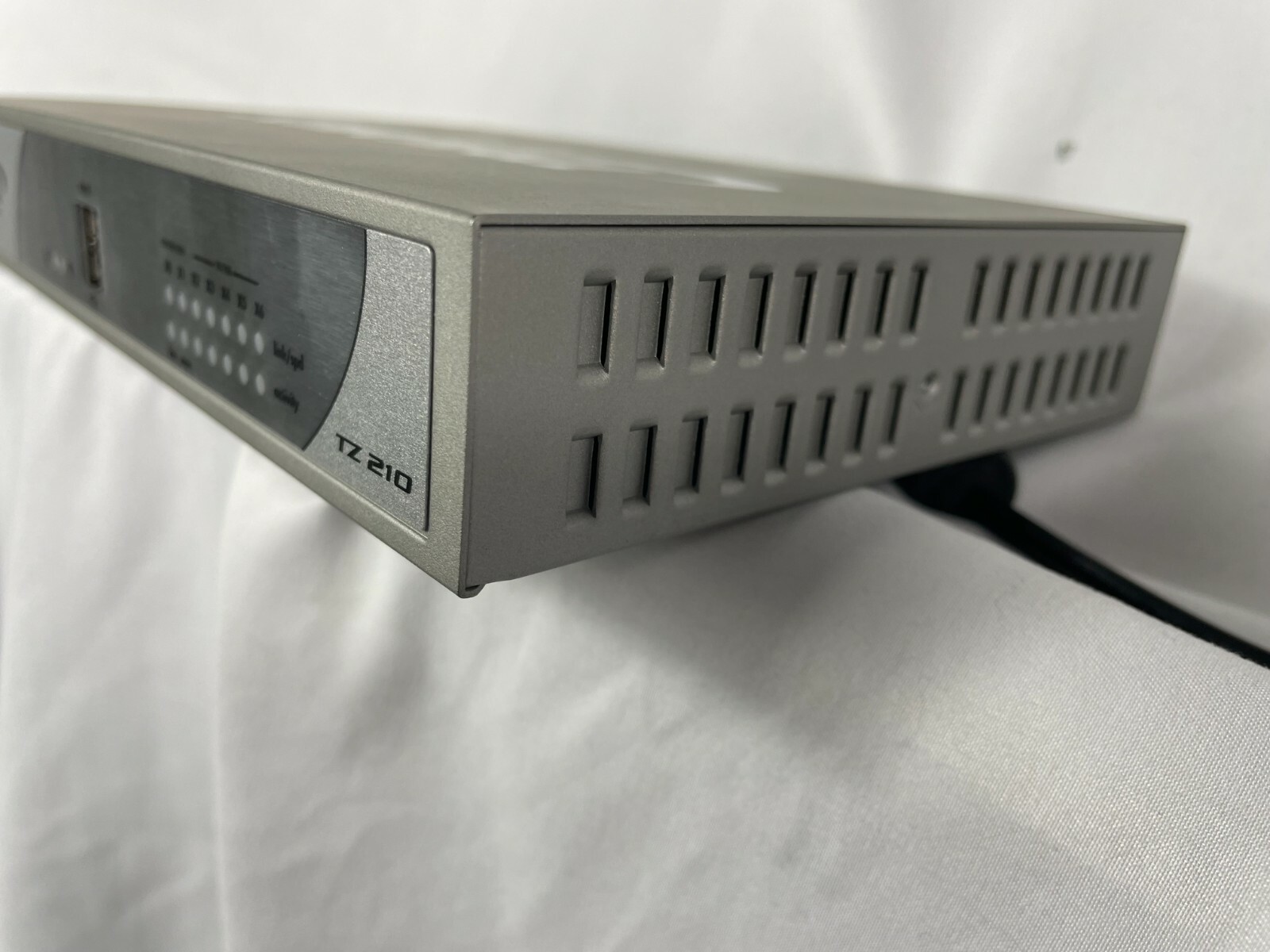 Sonicwall TZ 210 Network Security Appliance Model/Type APL20-063 D-11178