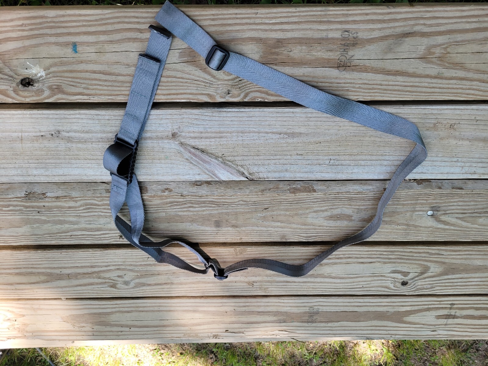 KZ brand  quick adjustable two point sling in foliage green