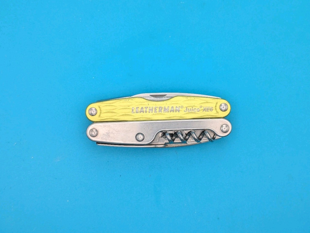 Leatherman Juice XE6 Moss Green Multi-Tool Pocket Knife Made in USA! RARE!