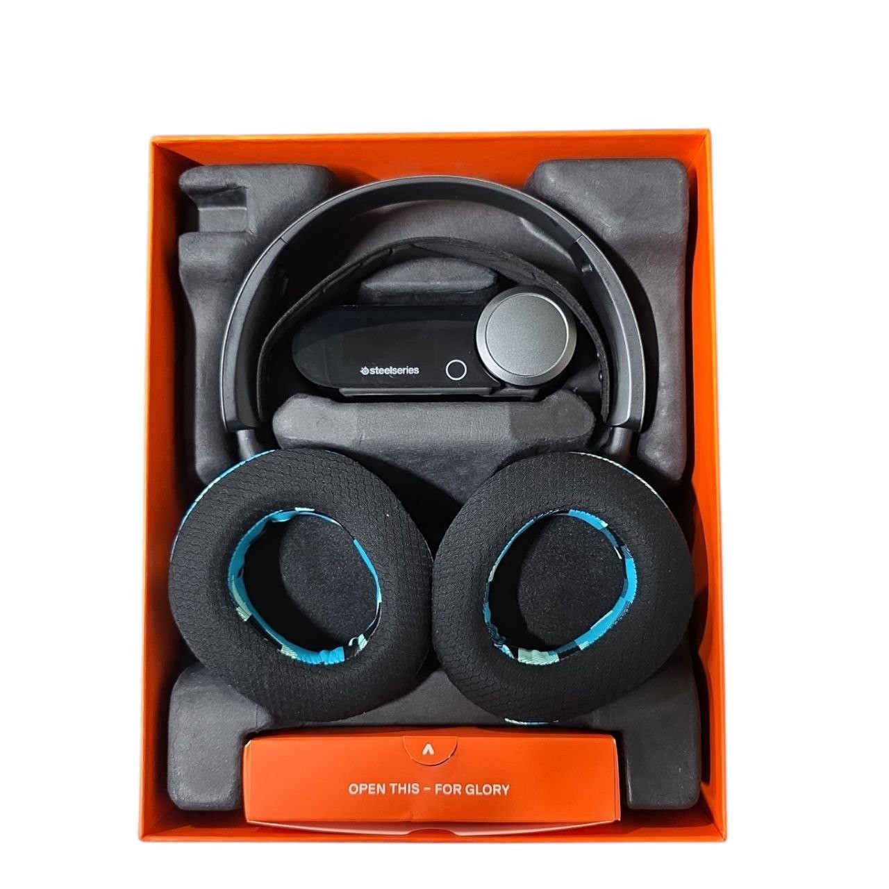 SteelSeries - Arctis Nova Pro Wireless Multi Gaming Headset for PC, PS5, PS4, Sw