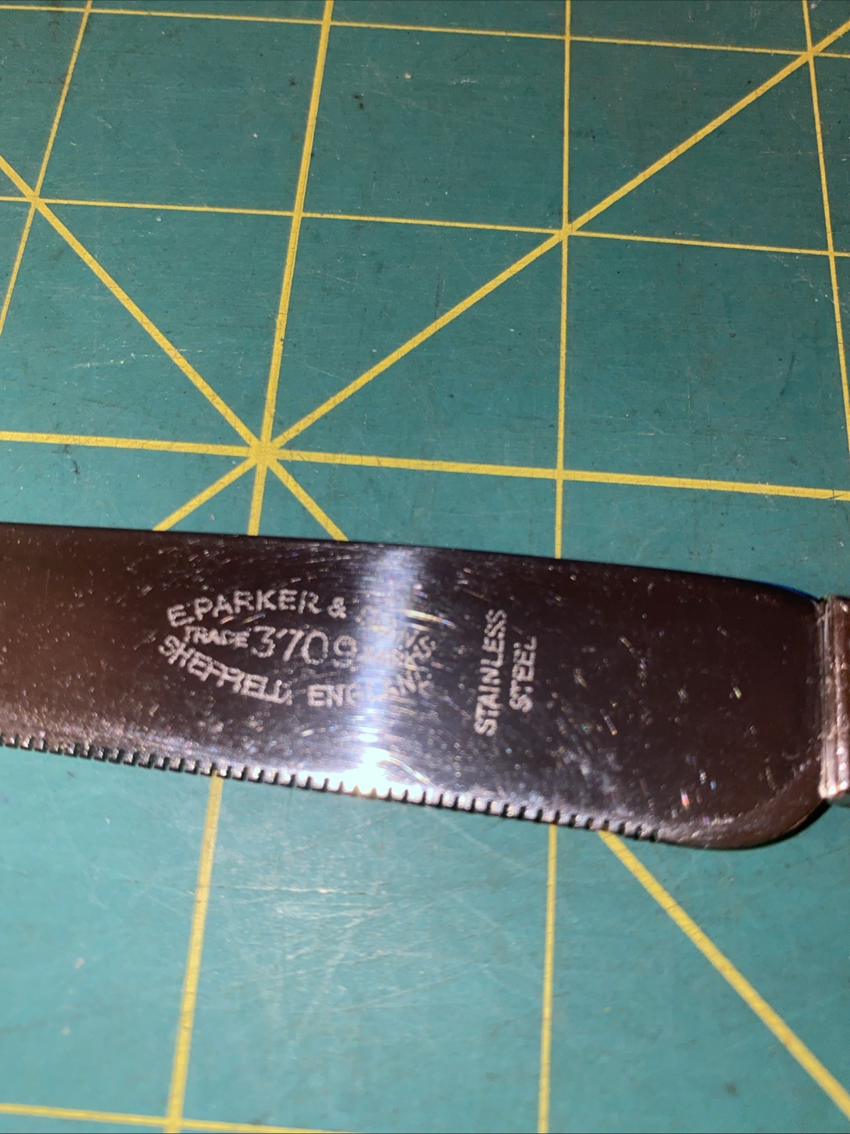 Vintage E. Parker & Sons Knife Trade 3709 Mark Sheffield England Bakelite Handle