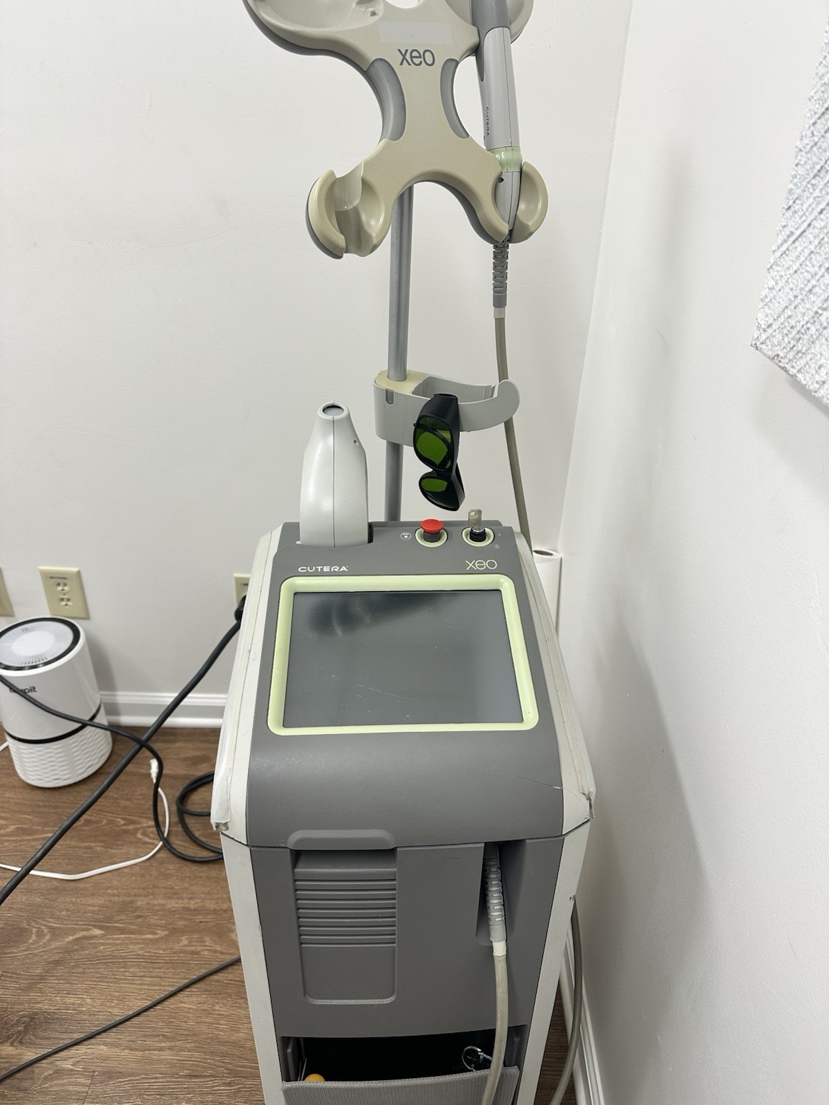Cutera Xeo laser 2022 W/ Pearl,Titan XL And Prowave