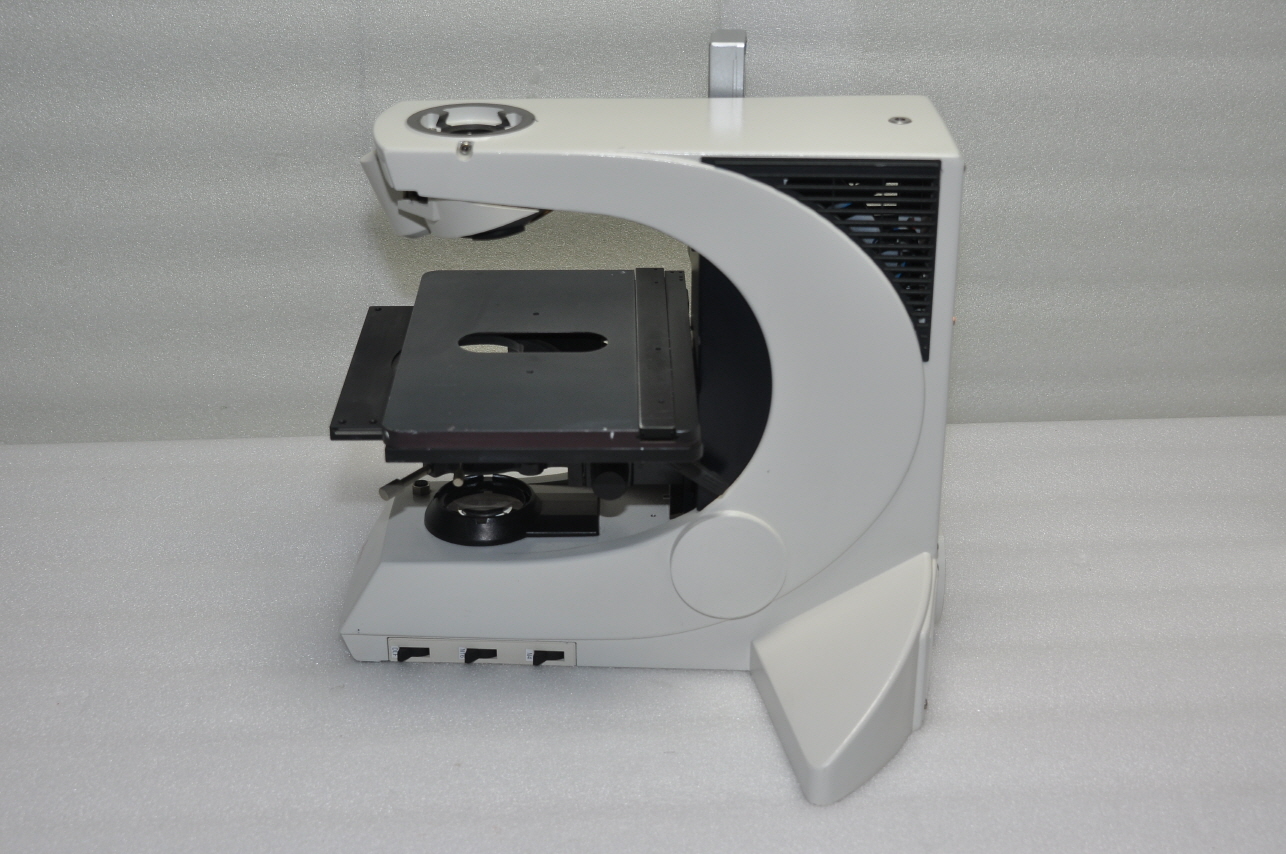Leica DMLA Binocular compound microscope & CTR MIC Control, Smart Move joystick
