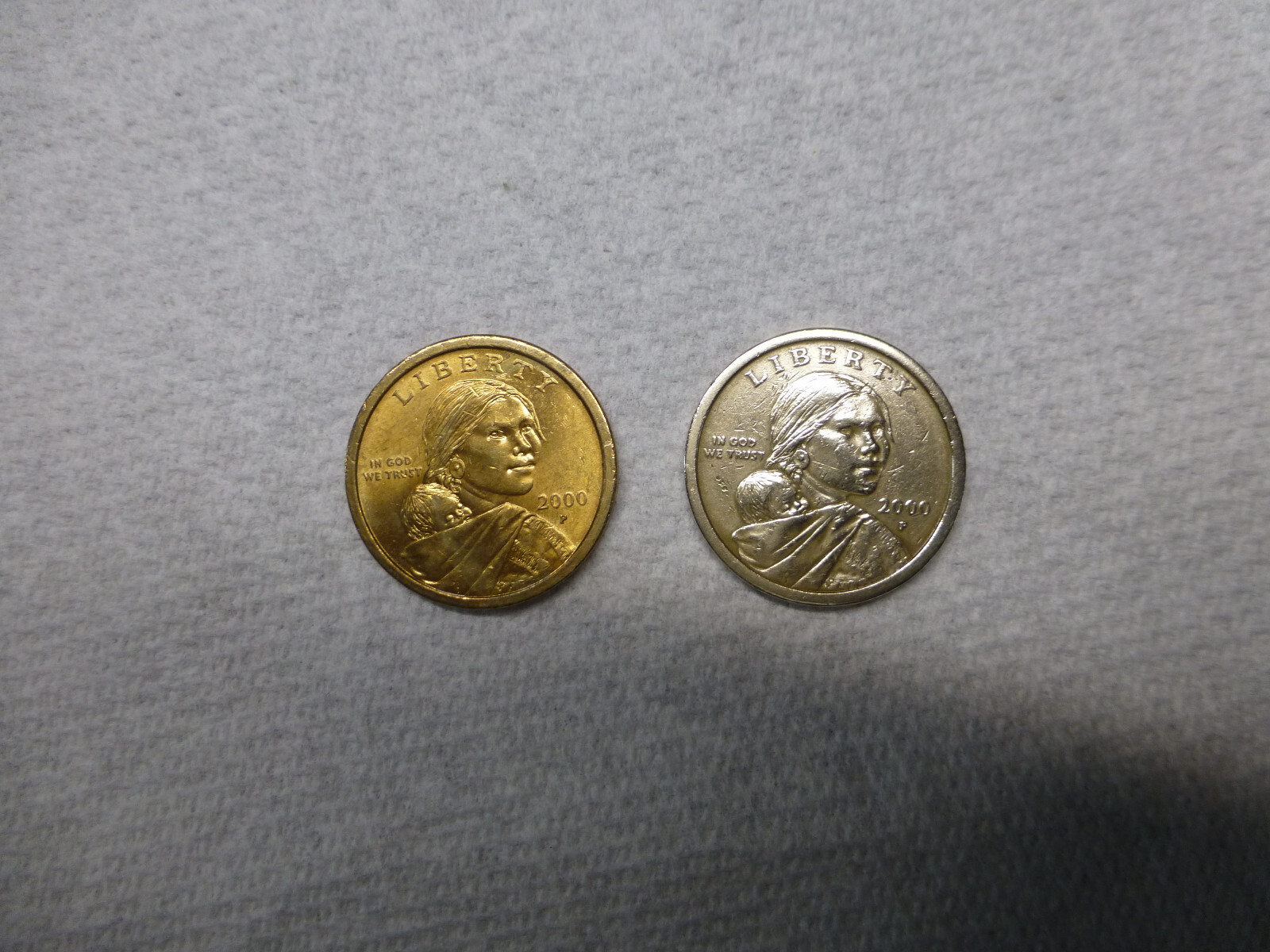 2000 P Sacajawea Dollar Two Coins Gold and Silver Tone Dollars