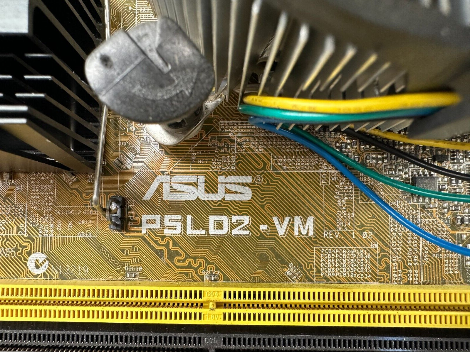 ASUS P5LD2-VM REV 1.02