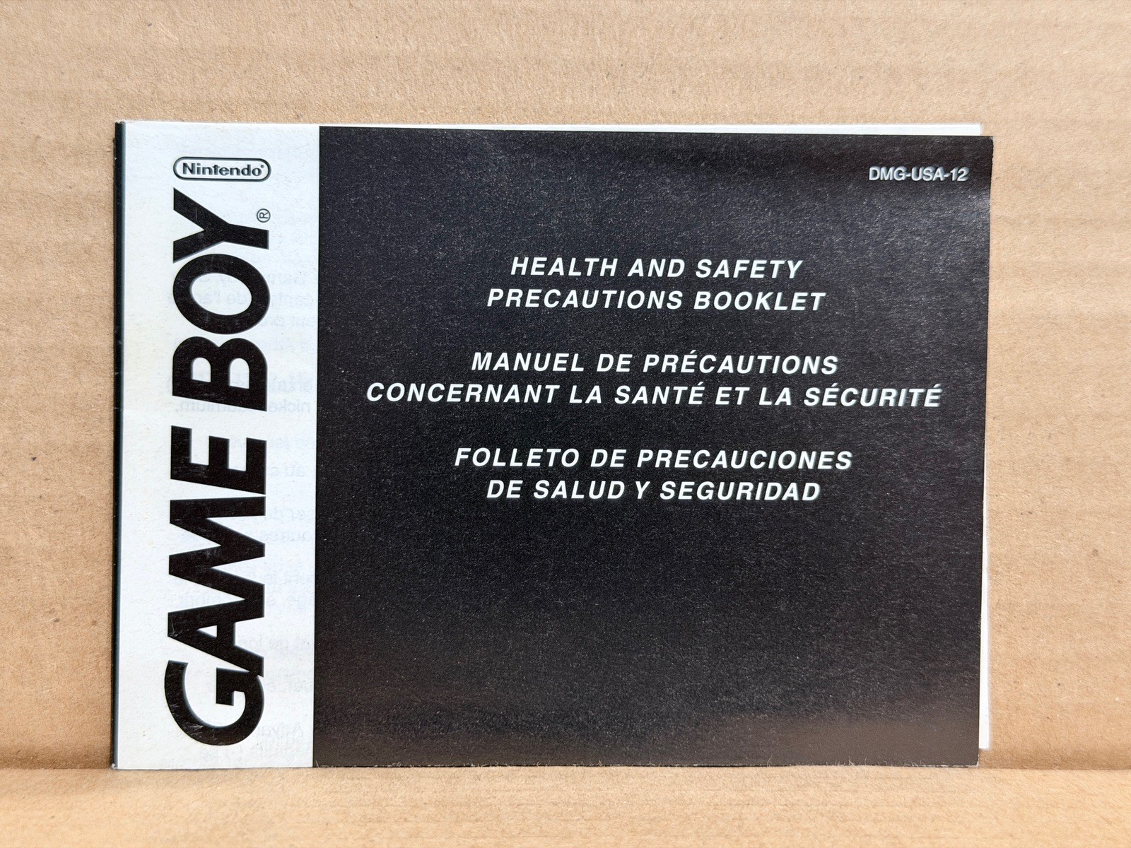 DMG-USA-12 Nintendo Game Boy Health & Safety Precautions Used Manual