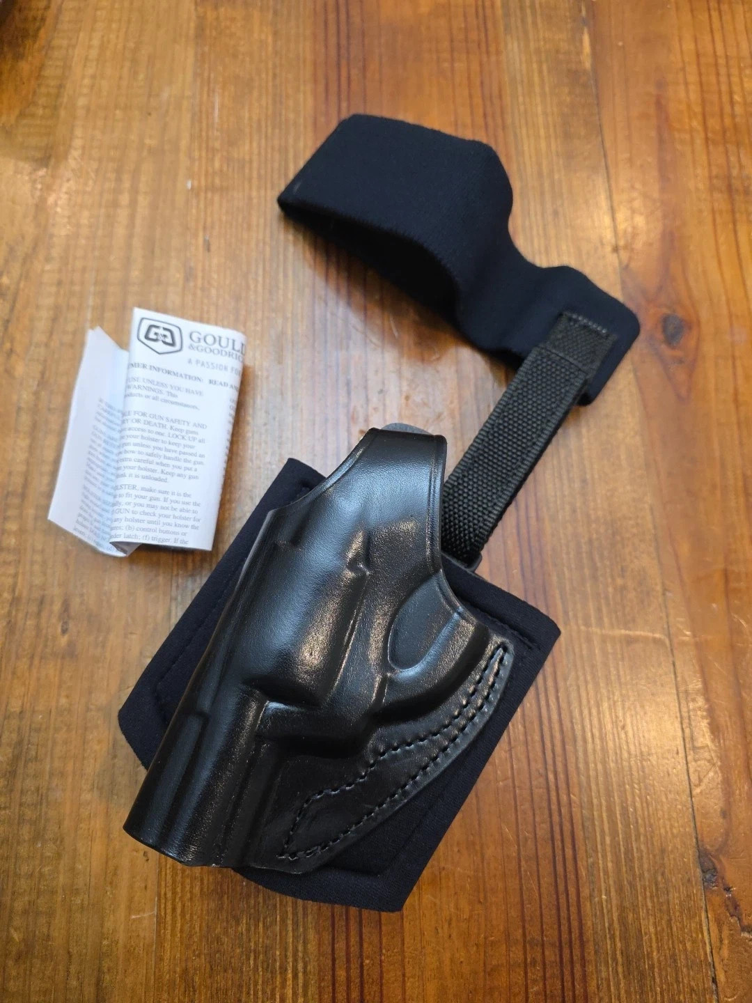 Gould & Goodrich Ankle Holster Plus Garter LEFT Smith & Wesson J Frame .38 .357