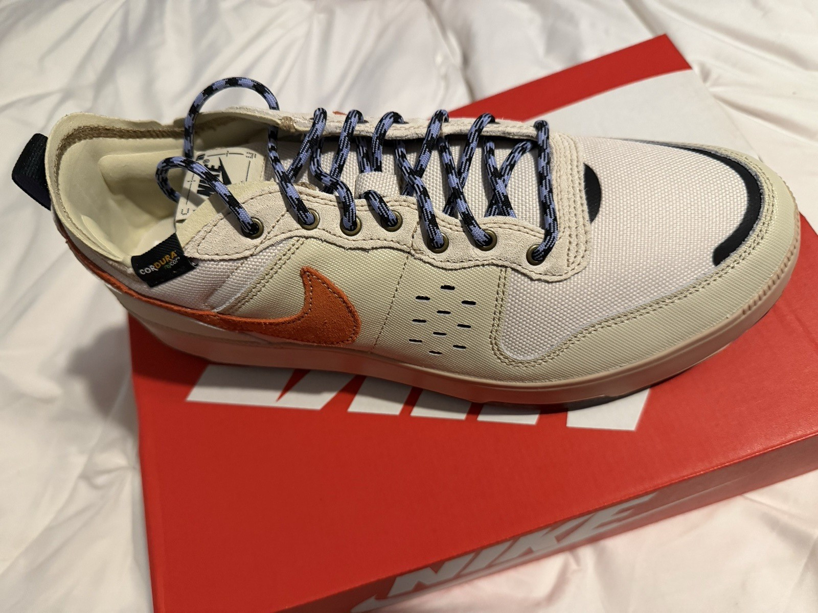 Nike C1TY PRM Men’s Low Top Lace-Up Sneakers Beige/Orange/Black IM4692-200