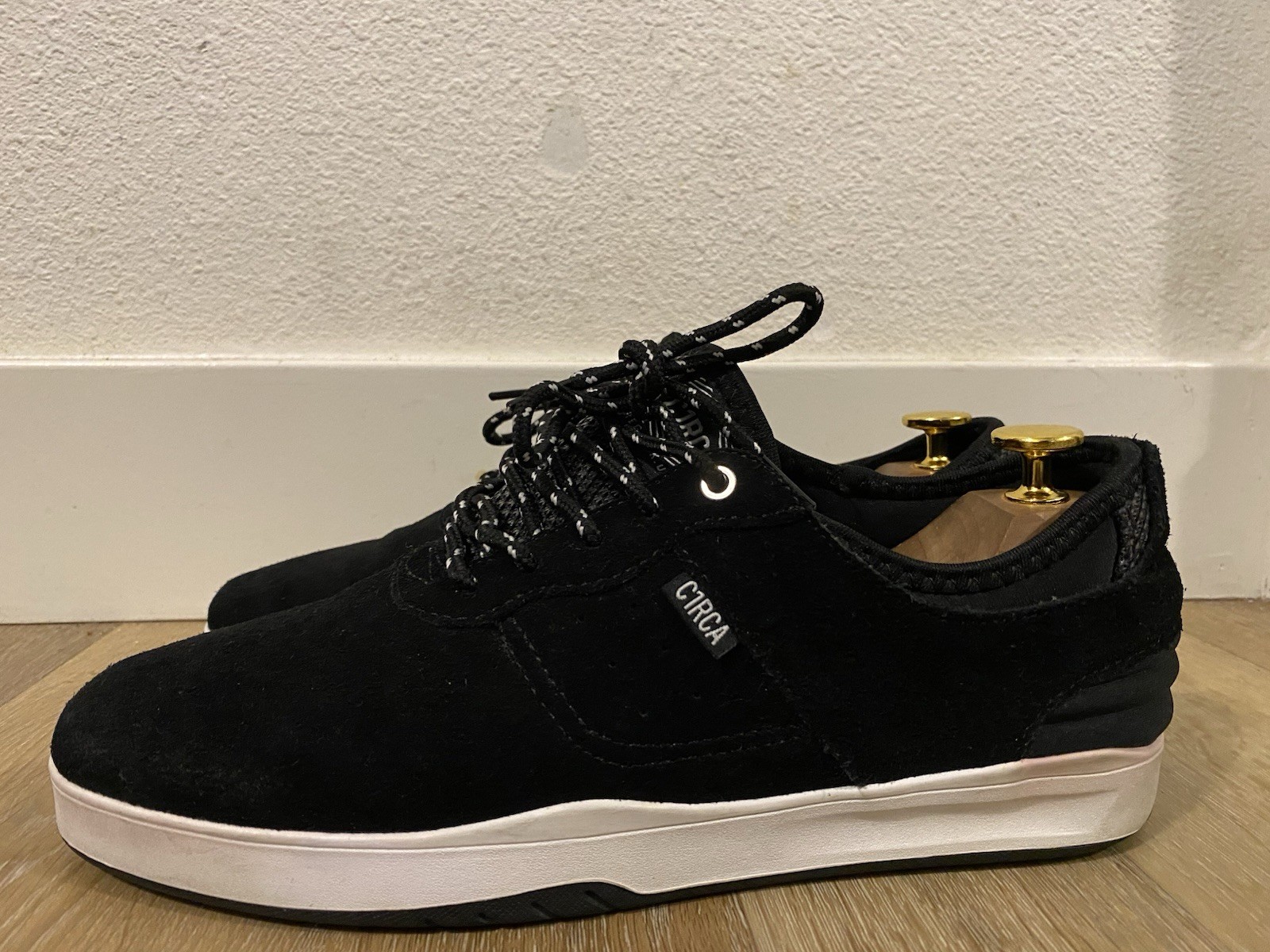 C1RCA Black Low Top Skateboarding Shoes Men's US 9.5 D Medium Width