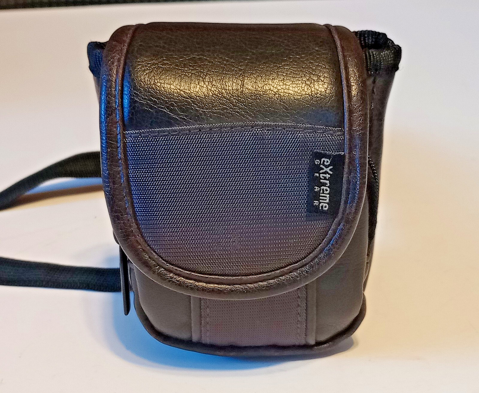Extreme Gear Small Camera Case, Black, Compartments