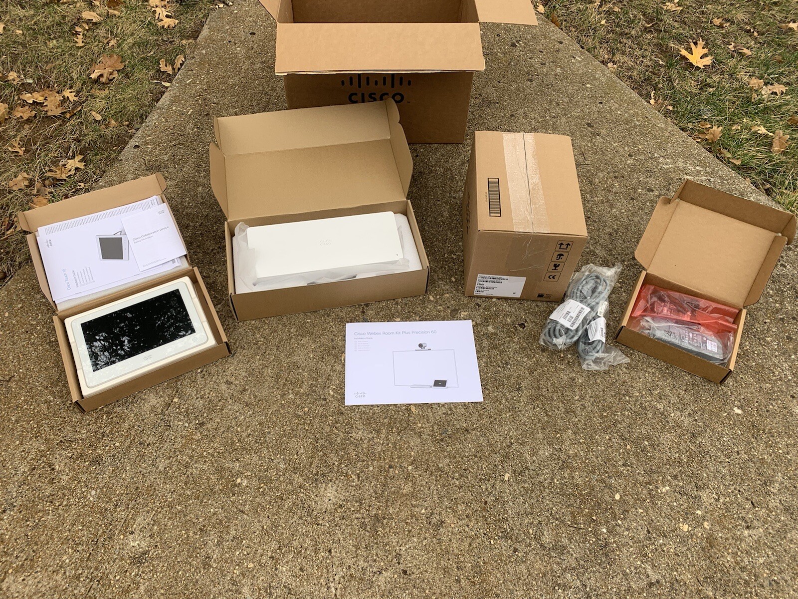 New Cisco CS-KITP60-K9 Webex Room Kit + CS-CODEC-PLUS Touch 10 KITPLUS TTC7-25