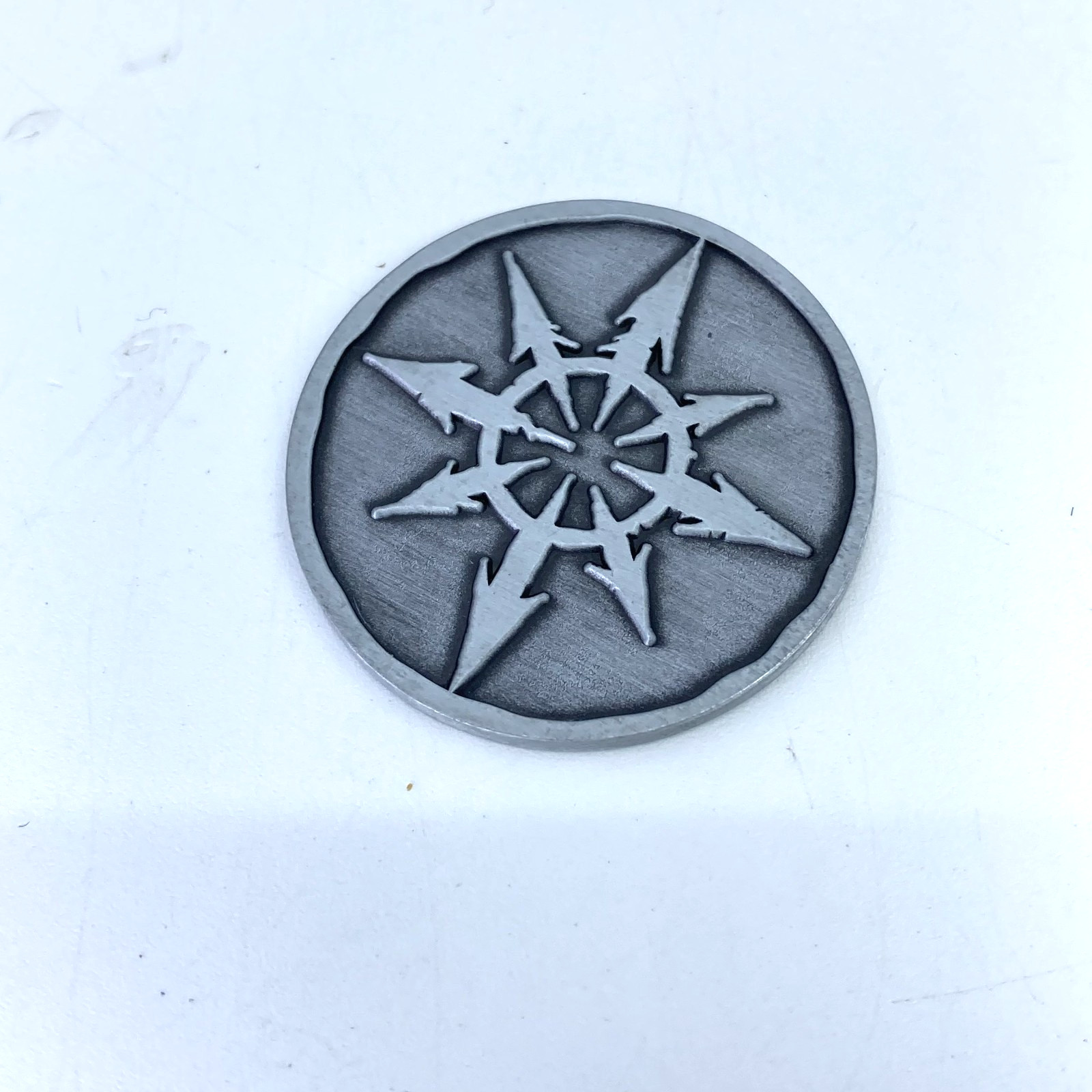 Warhammer Chaos Star Collectible Coin - Warhammer 40K Games Workshop X17599