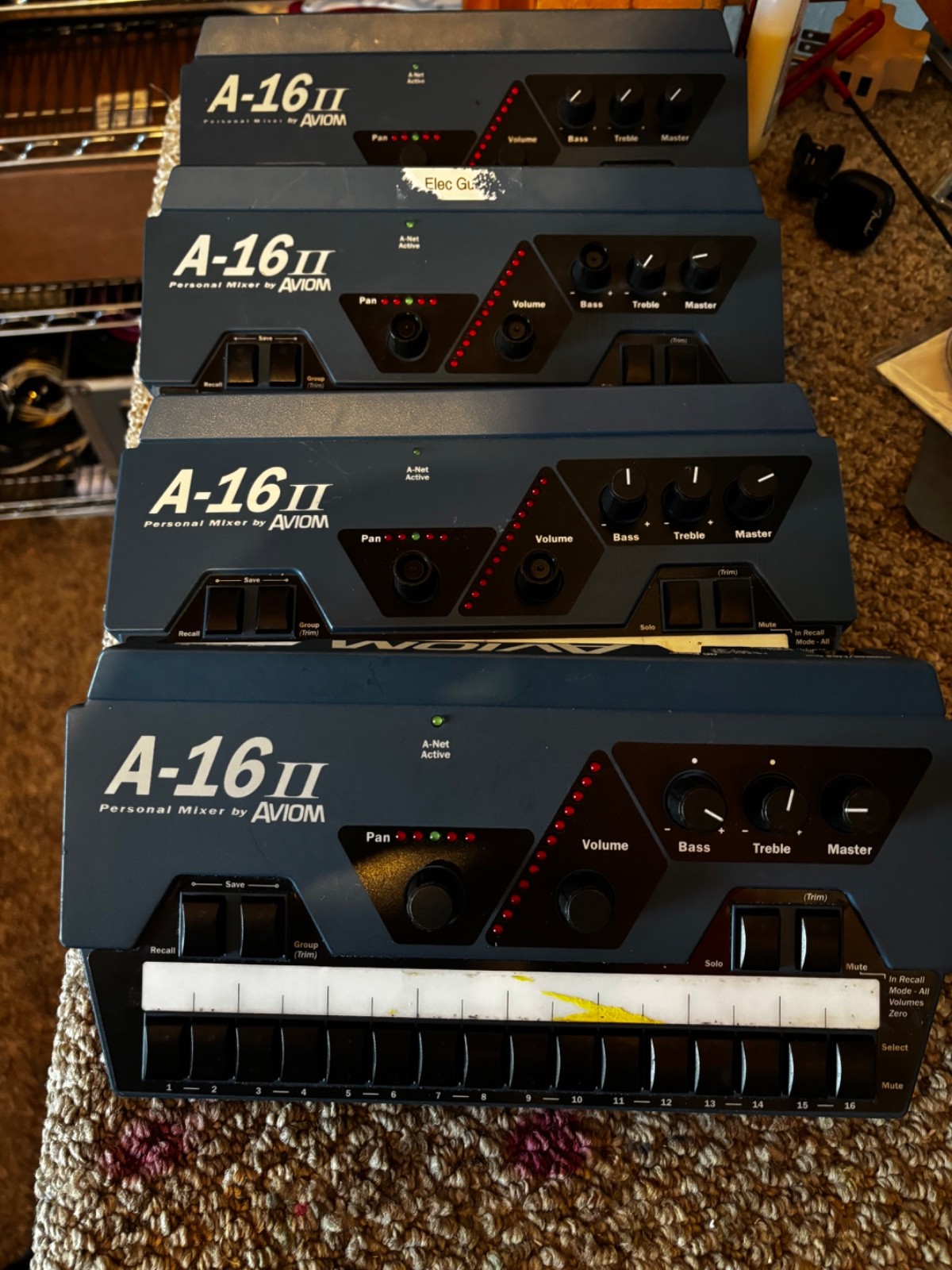 Aviom A-16II (A16-II) Personal Monitor Mixer with mount and power supply