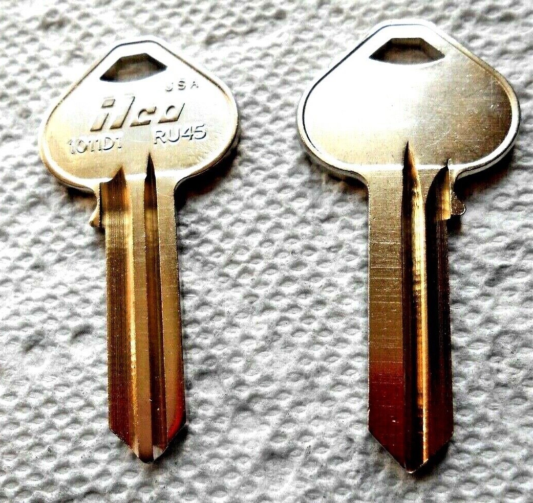 (1)   RU45  Corbin Russwin 1011 D1 Key Blank  Made by ILCO
