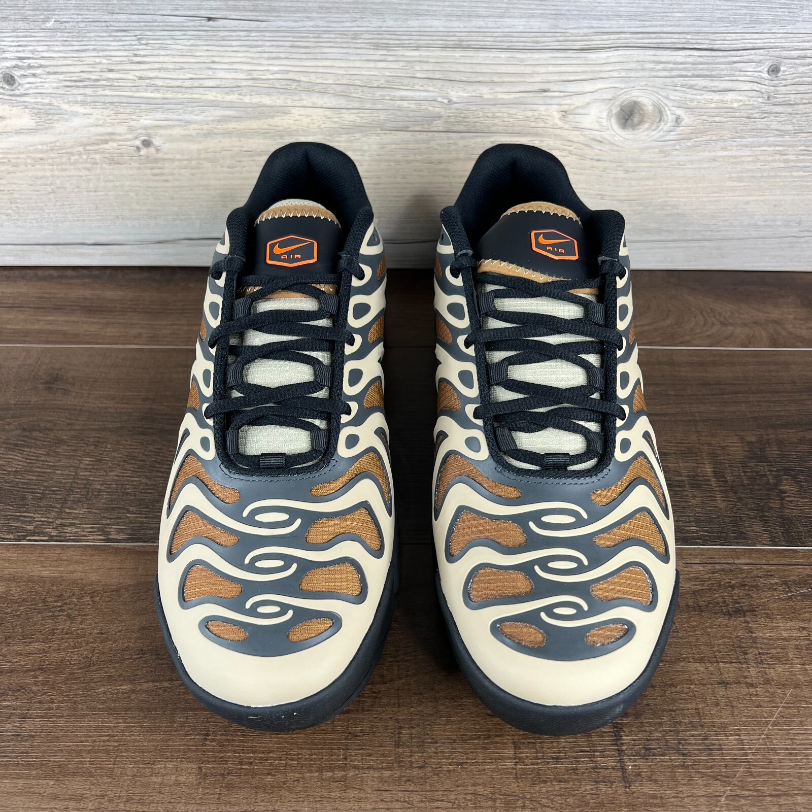 Nike Men's Air Max Plus Drift Mens Sz 10.5 Khaki Dark Smoke Sanddrift FZ3041 200