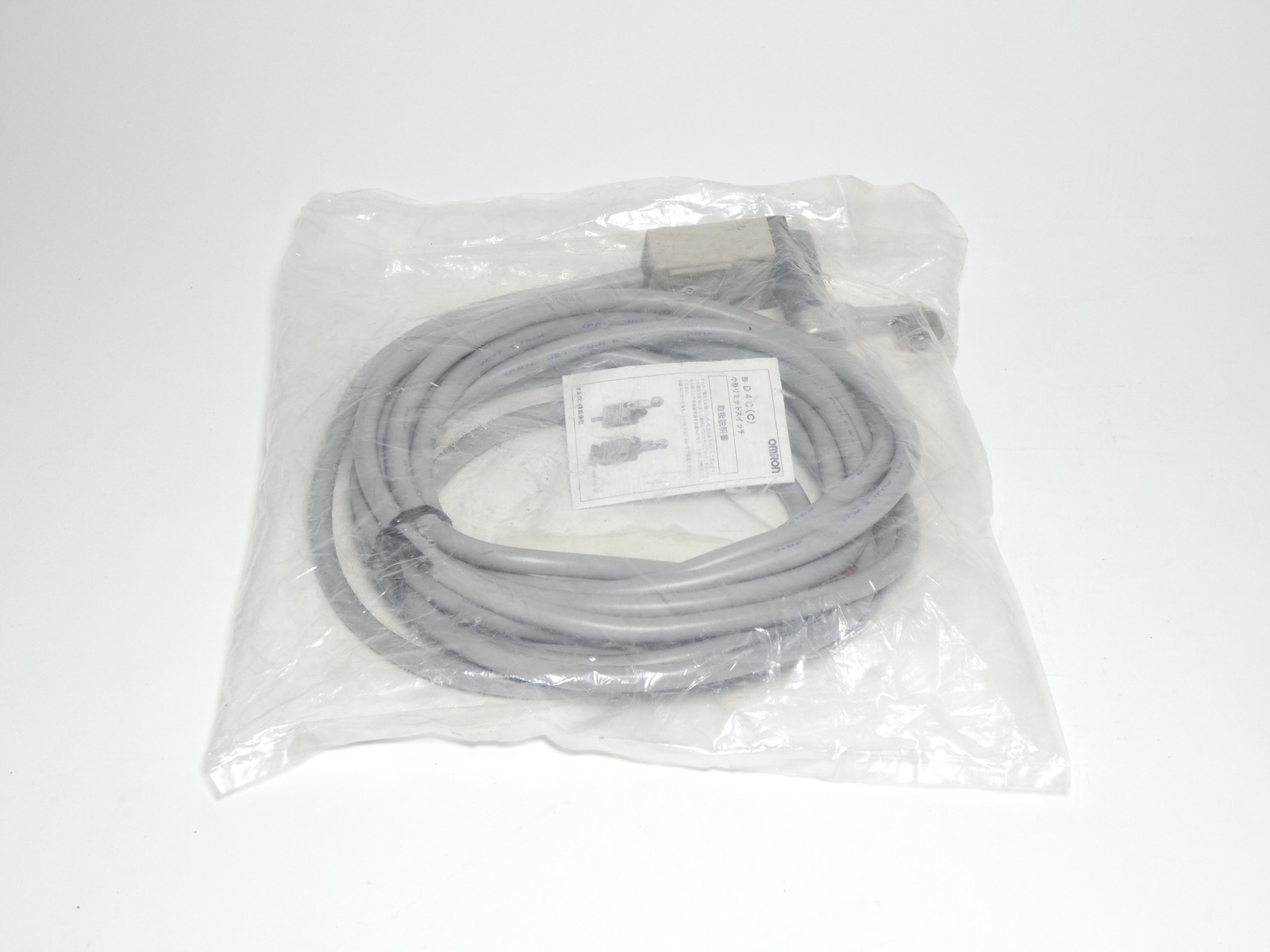Omron D4C-1320-P Limit Switch - NEW Surplus!