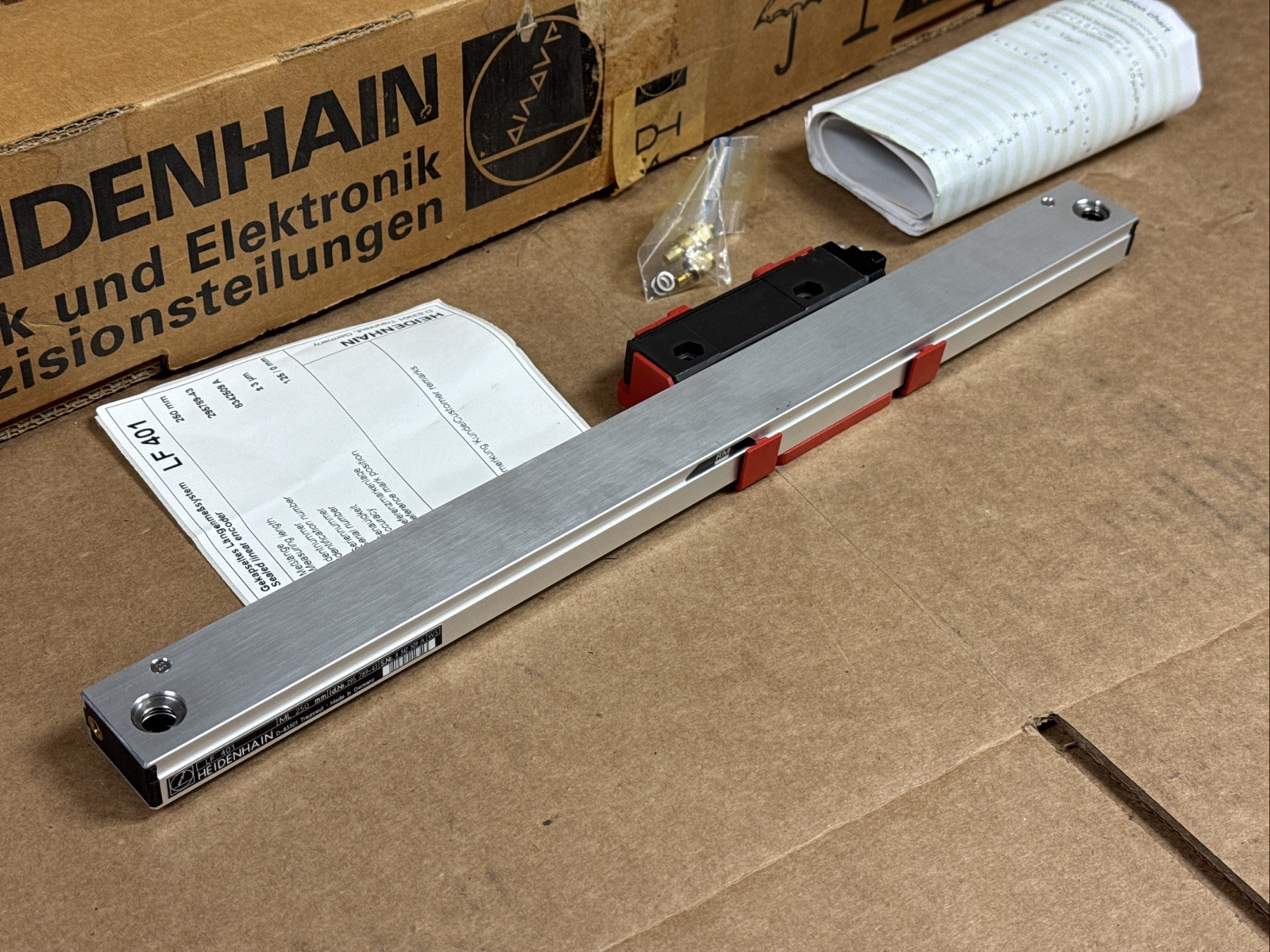 Heidenhain 295789-43 AE LF 401 250mm Linear Scale Encoder 296 585-01 FAST SHIP