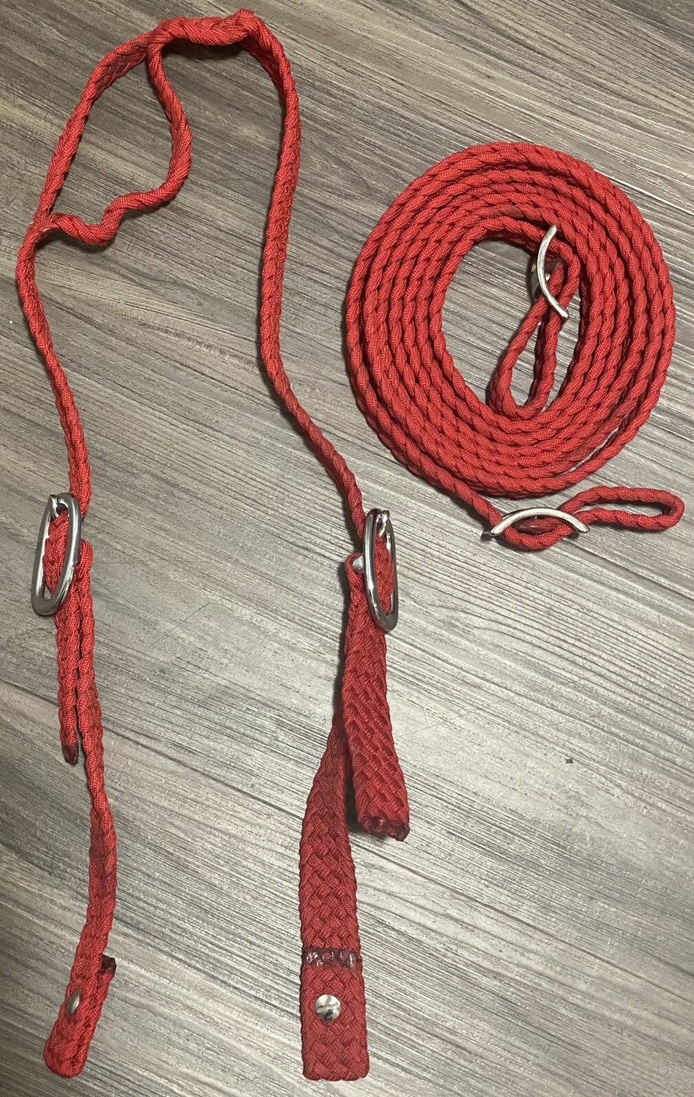 RED BRAIDED NYLON BARREL RACING REINS AND MATCHING ONE EAR HEADSTALL NEW