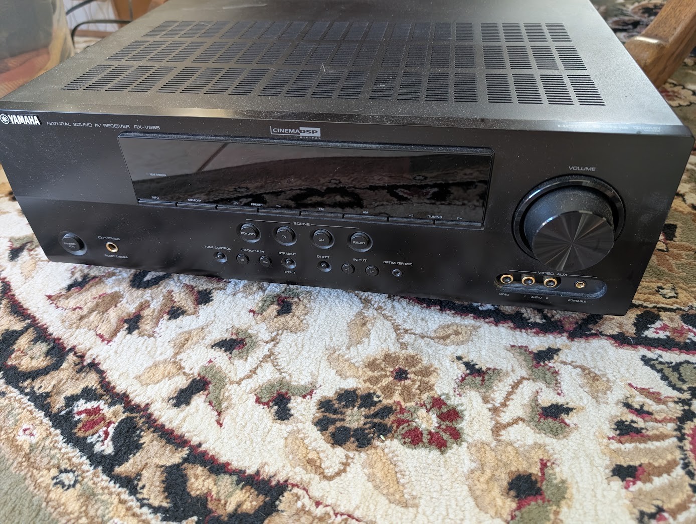 Yamaha RX-V565 7.1ch A/V Receiver DTS Dolby Digital HDMI AM/FM Tuner Black