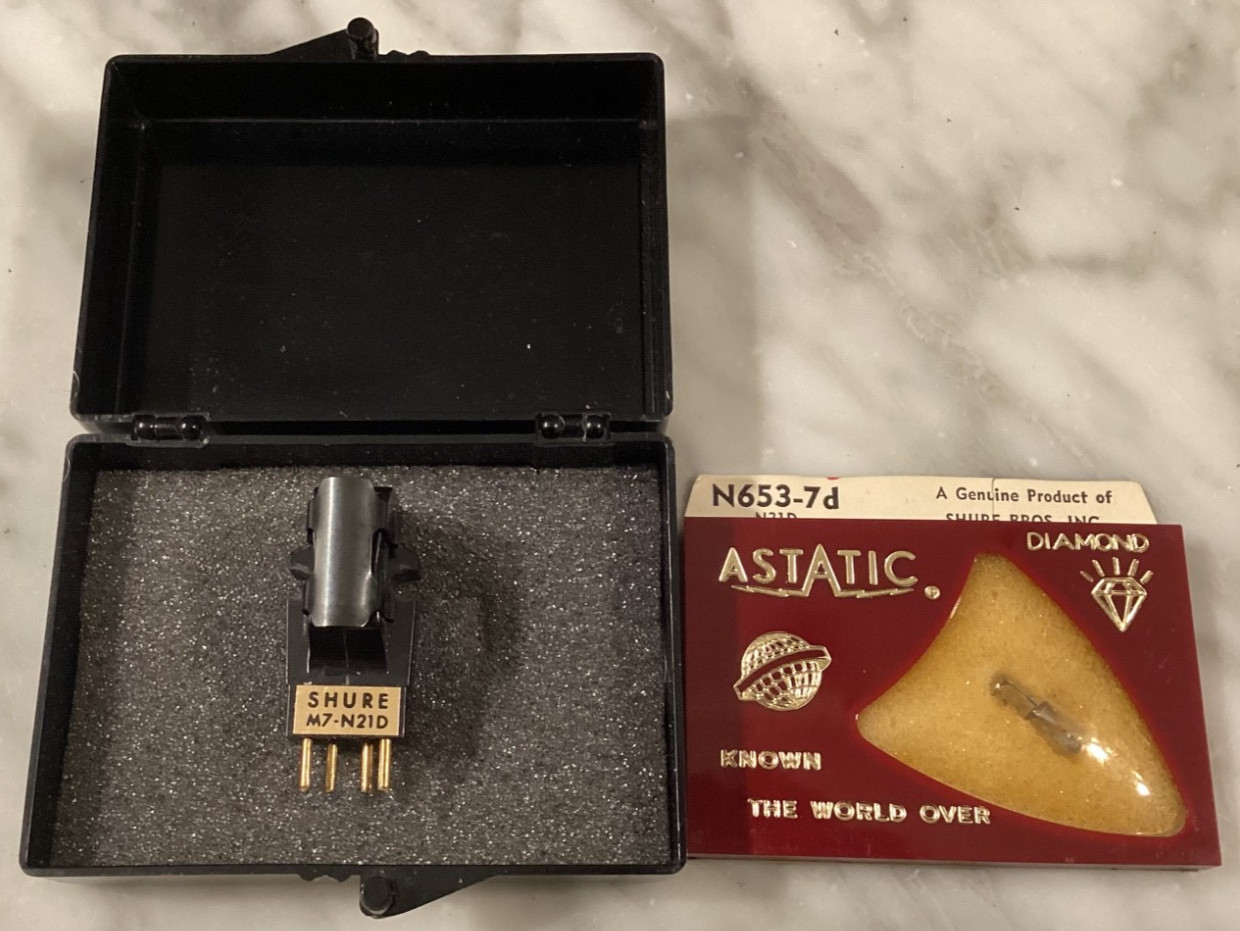 SHURE M7-N21D GOLD PLATE CARTRIDGE AND NEW GENUINE SHURE N21D STYLUS IN CASES (