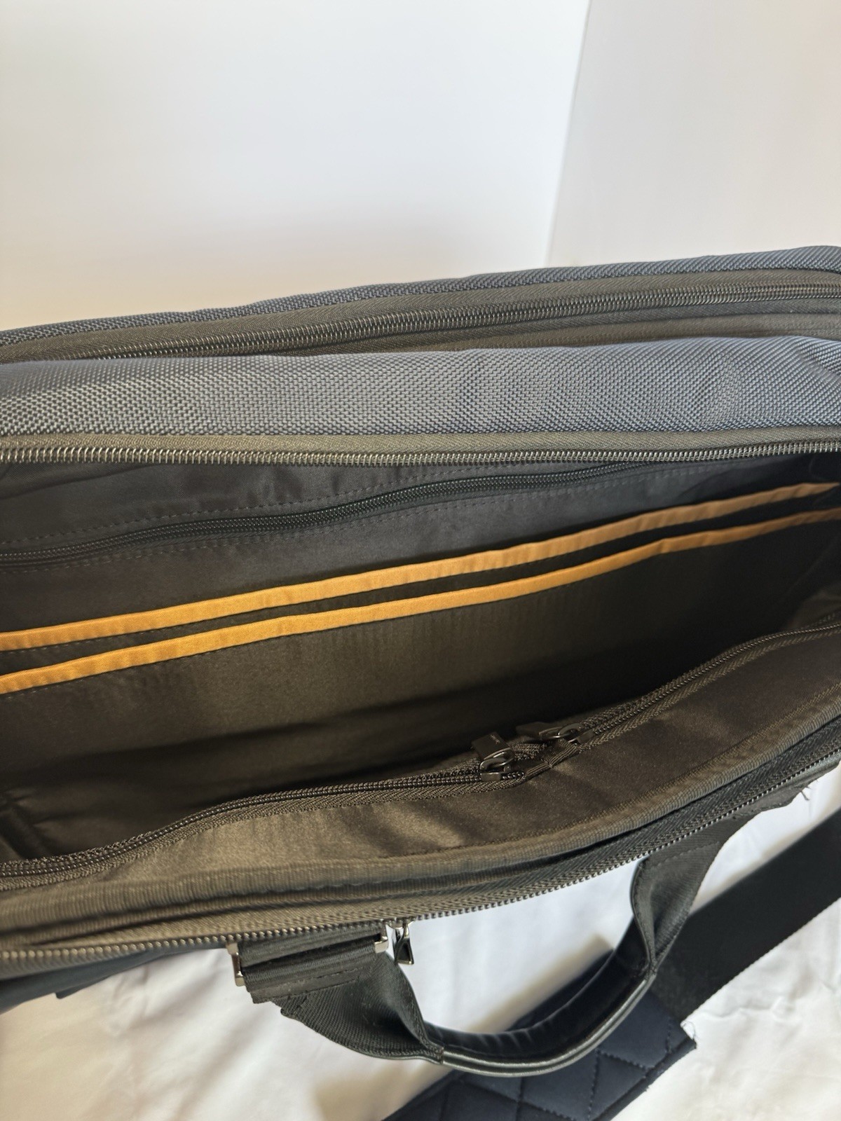 SAMSONITE Ballistic Nylon Laptop Bag Briefcase Messenger Shoulder Strap