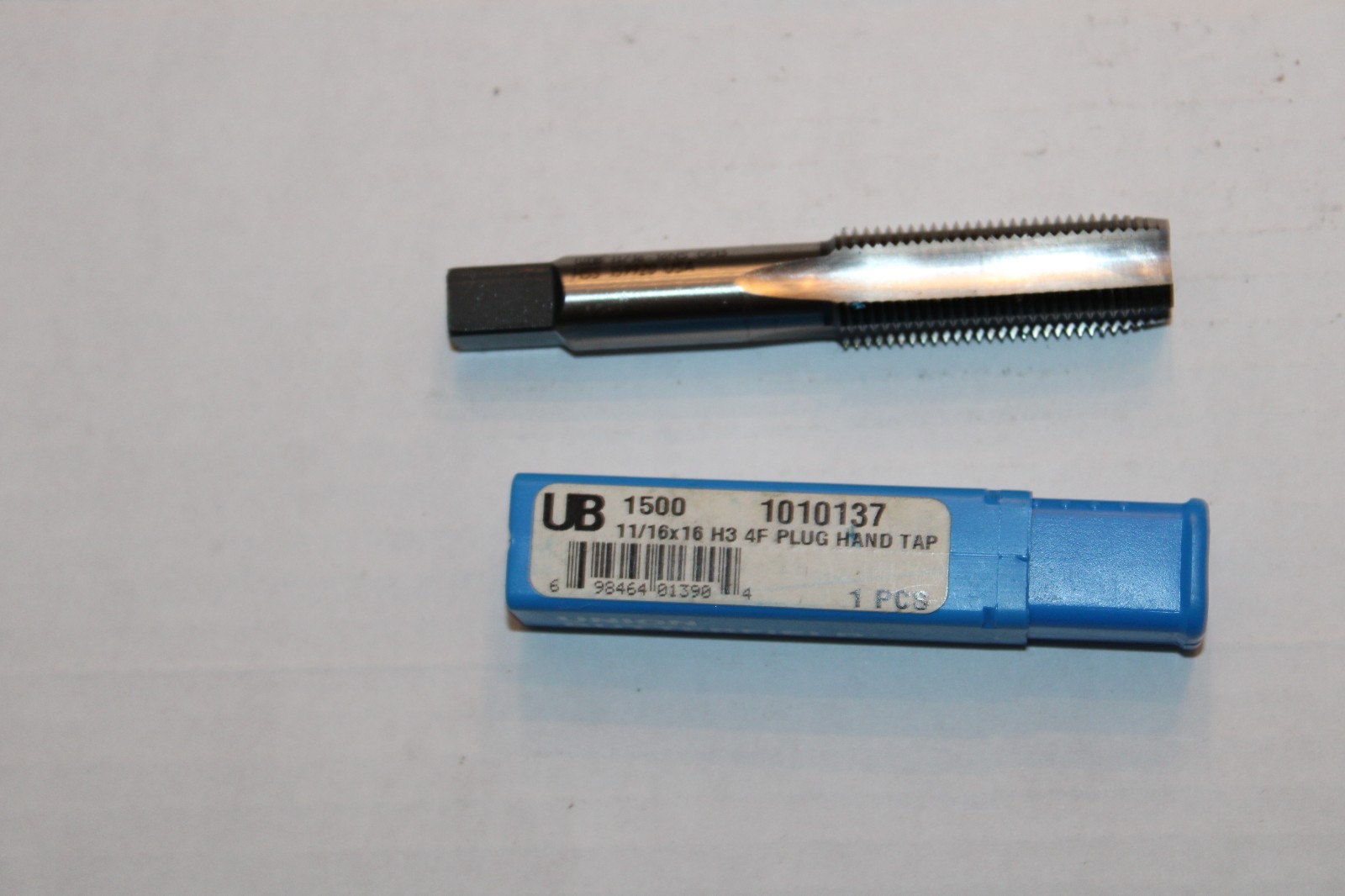 UNION BUTTERFIELD 1010137 1500 PLUG HSS HAND TAP- 11/16 X 16 - QTY OF 1 - NEW