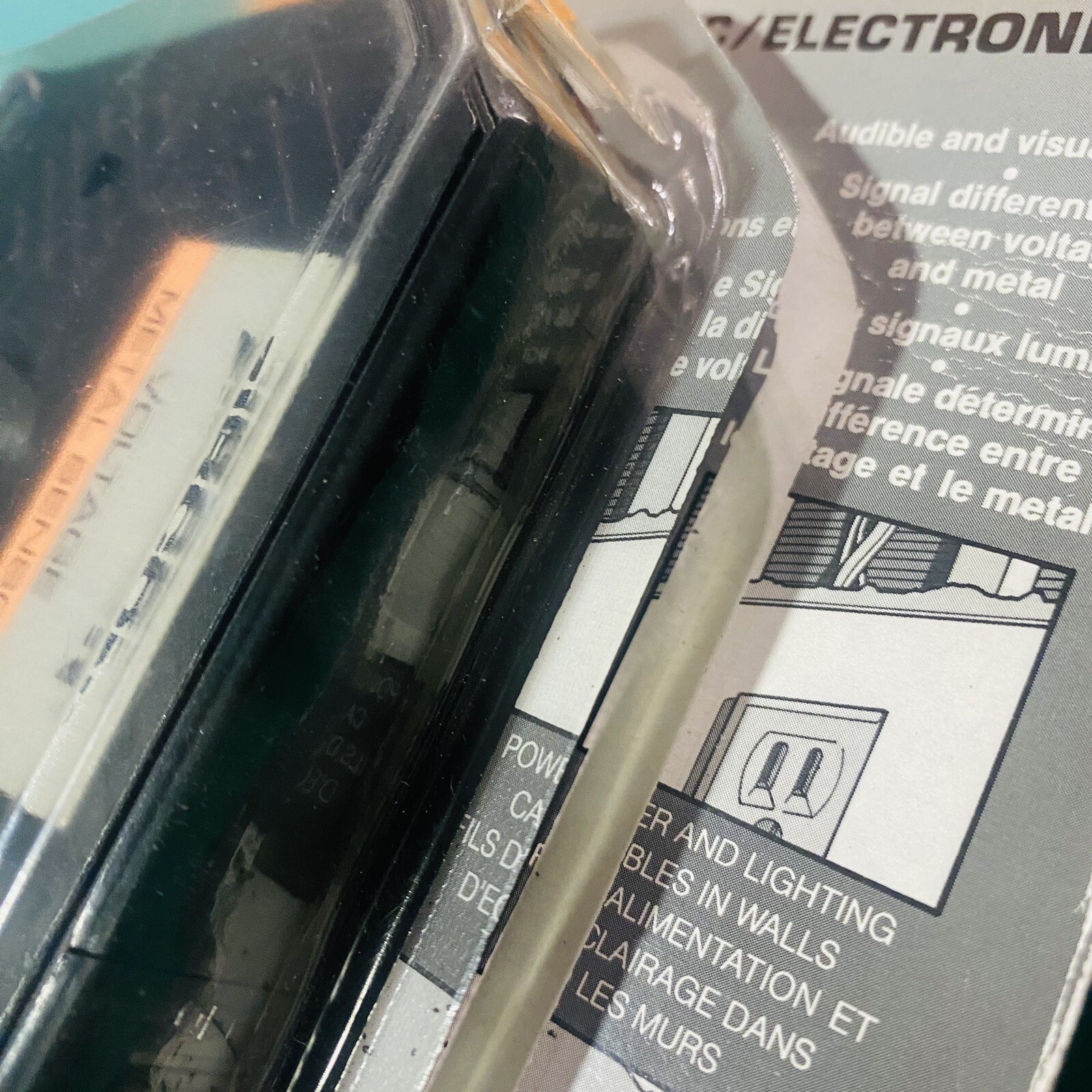 Zircon 50058 Voltage and Metal Sensor