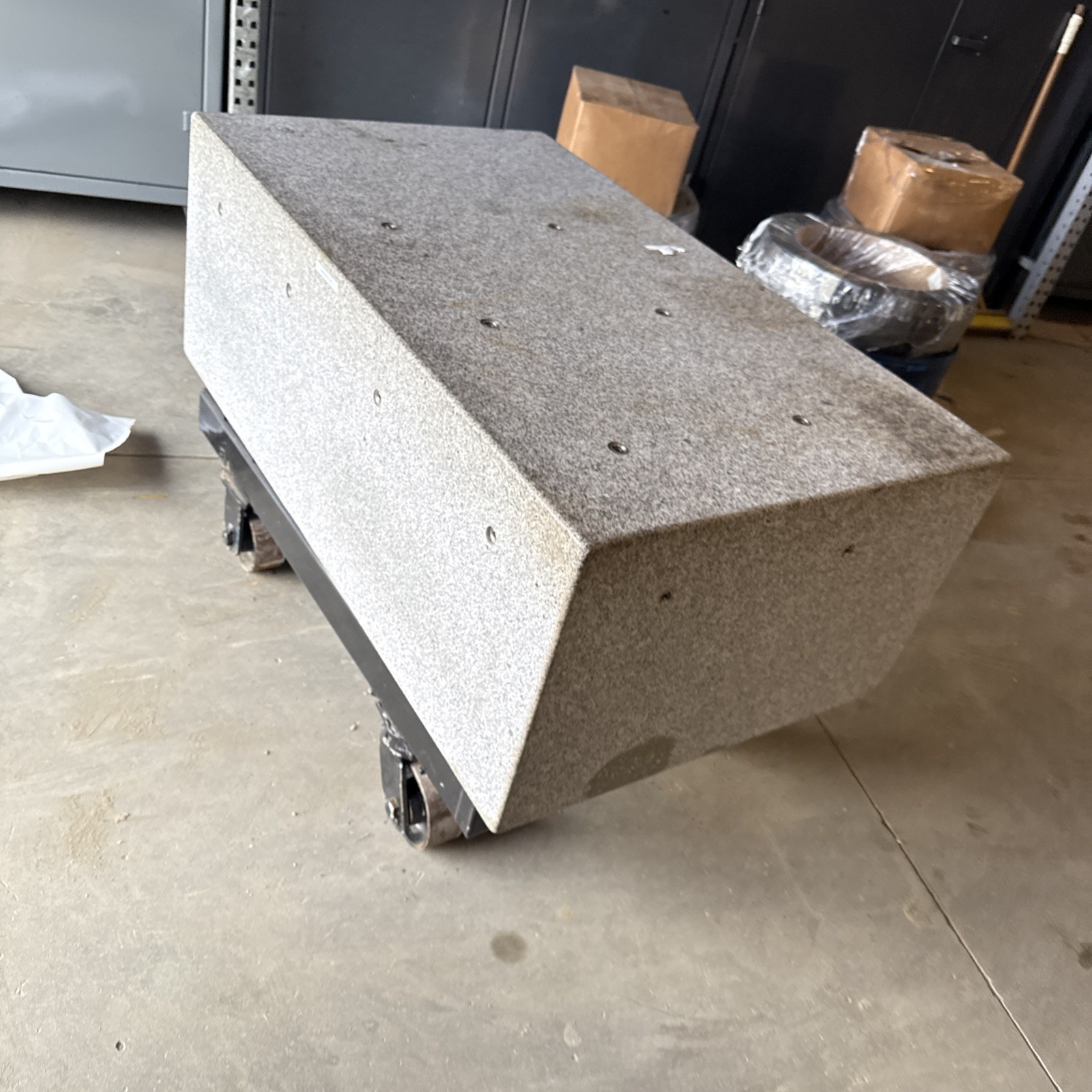 USED Starrett 28.75"x48"x18.5" Granite Surface Plate Heavy Duty Steel rolling